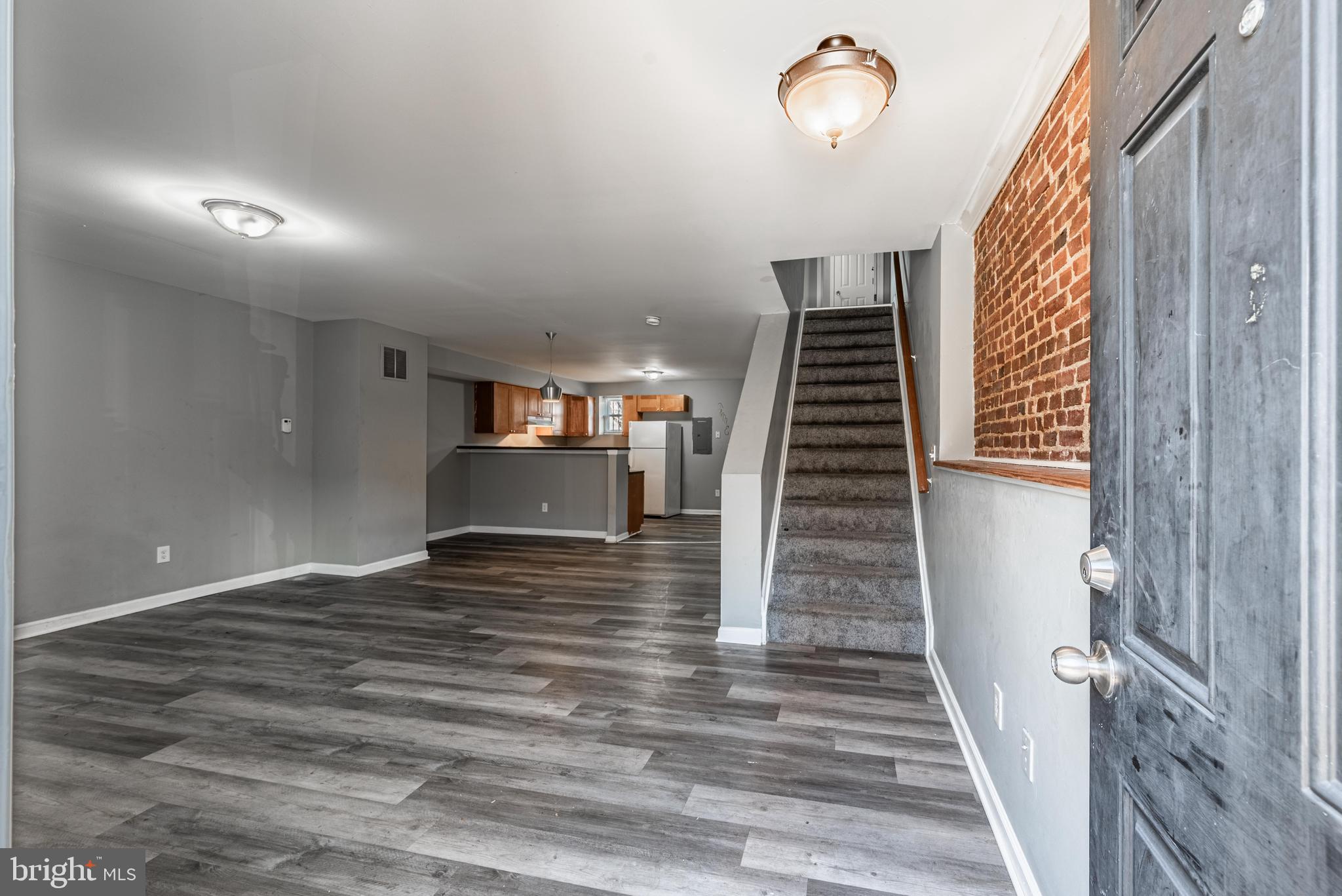 SANDTOWN-WINCHESTER - Residential