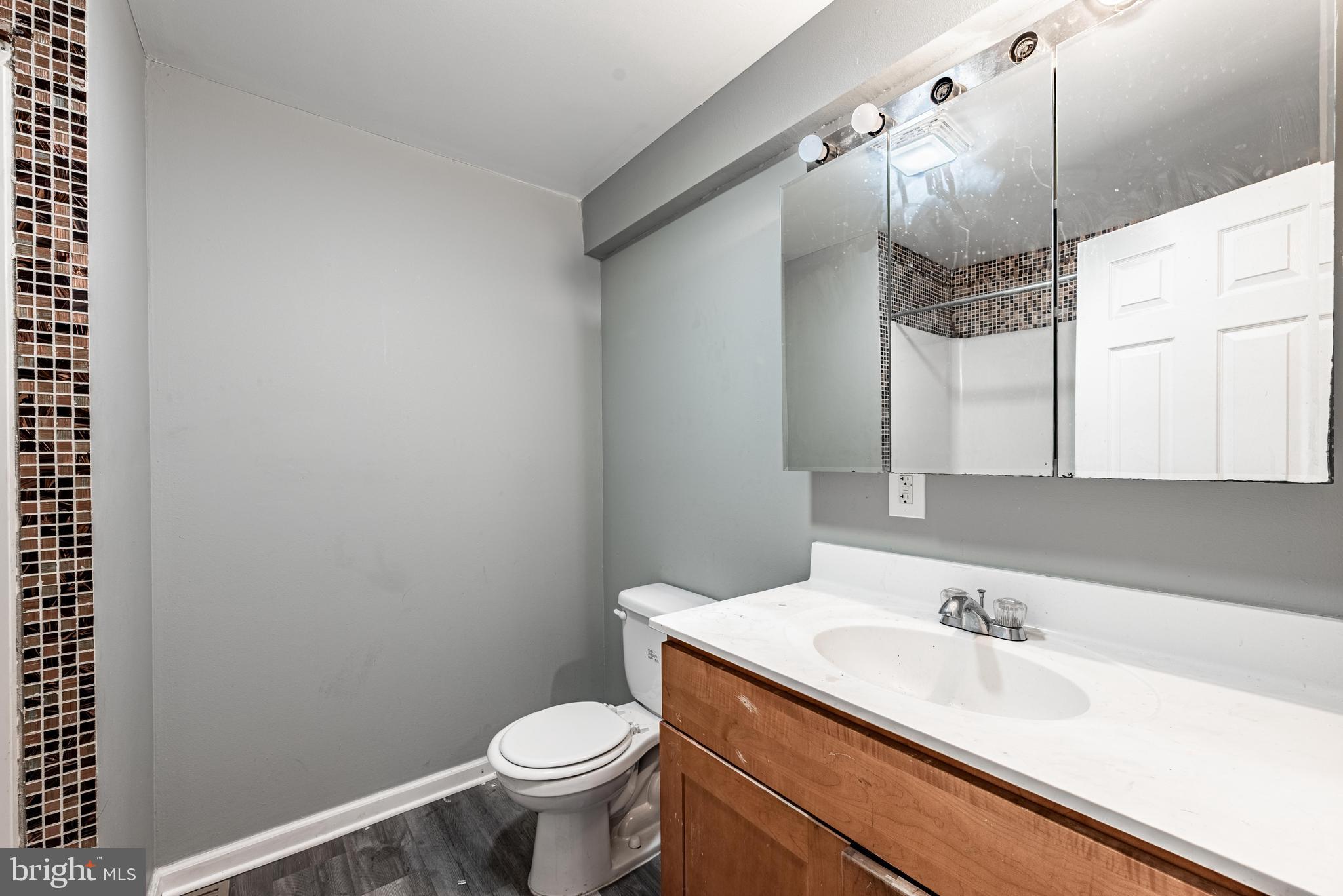 SANDTOWN-WINCHESTER - Residential