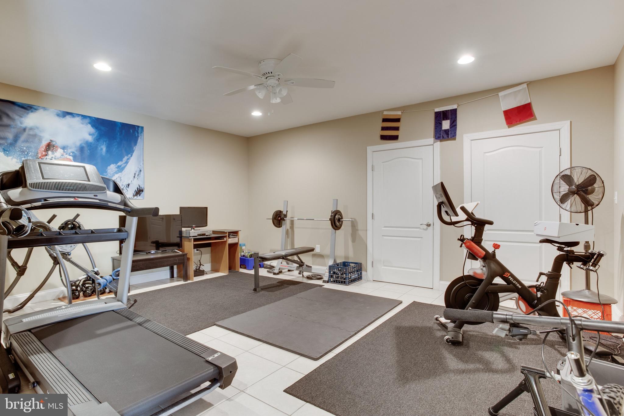 HOMEPORT FARM - Residential