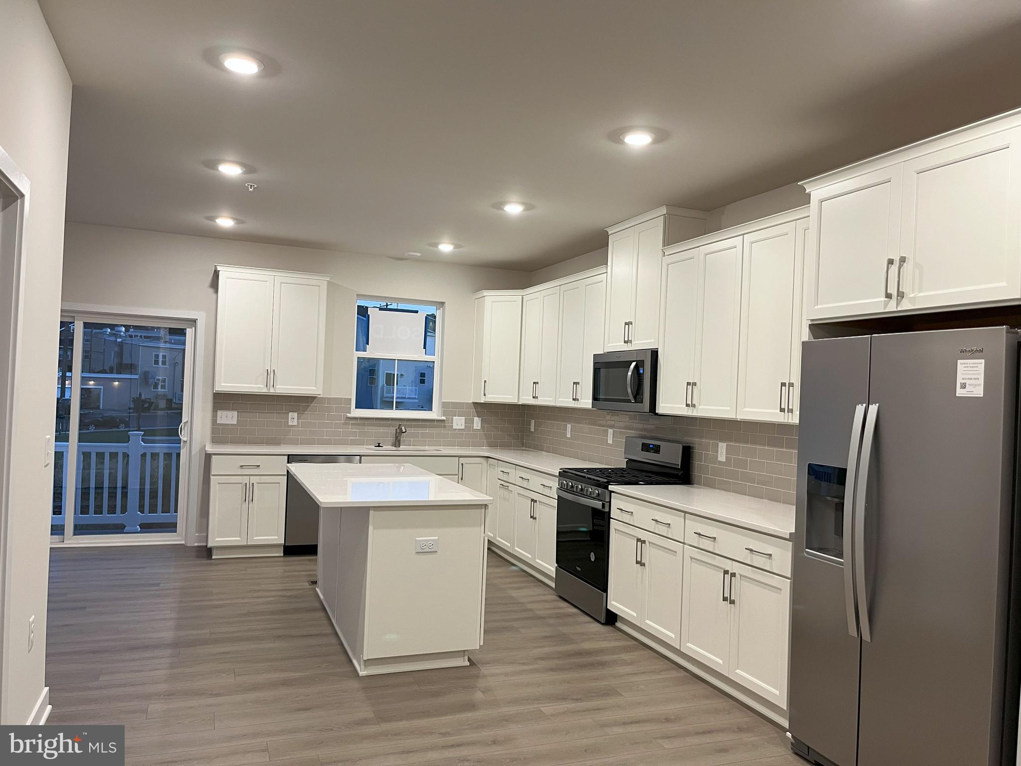 RIVER PIONTE - Residential Lease