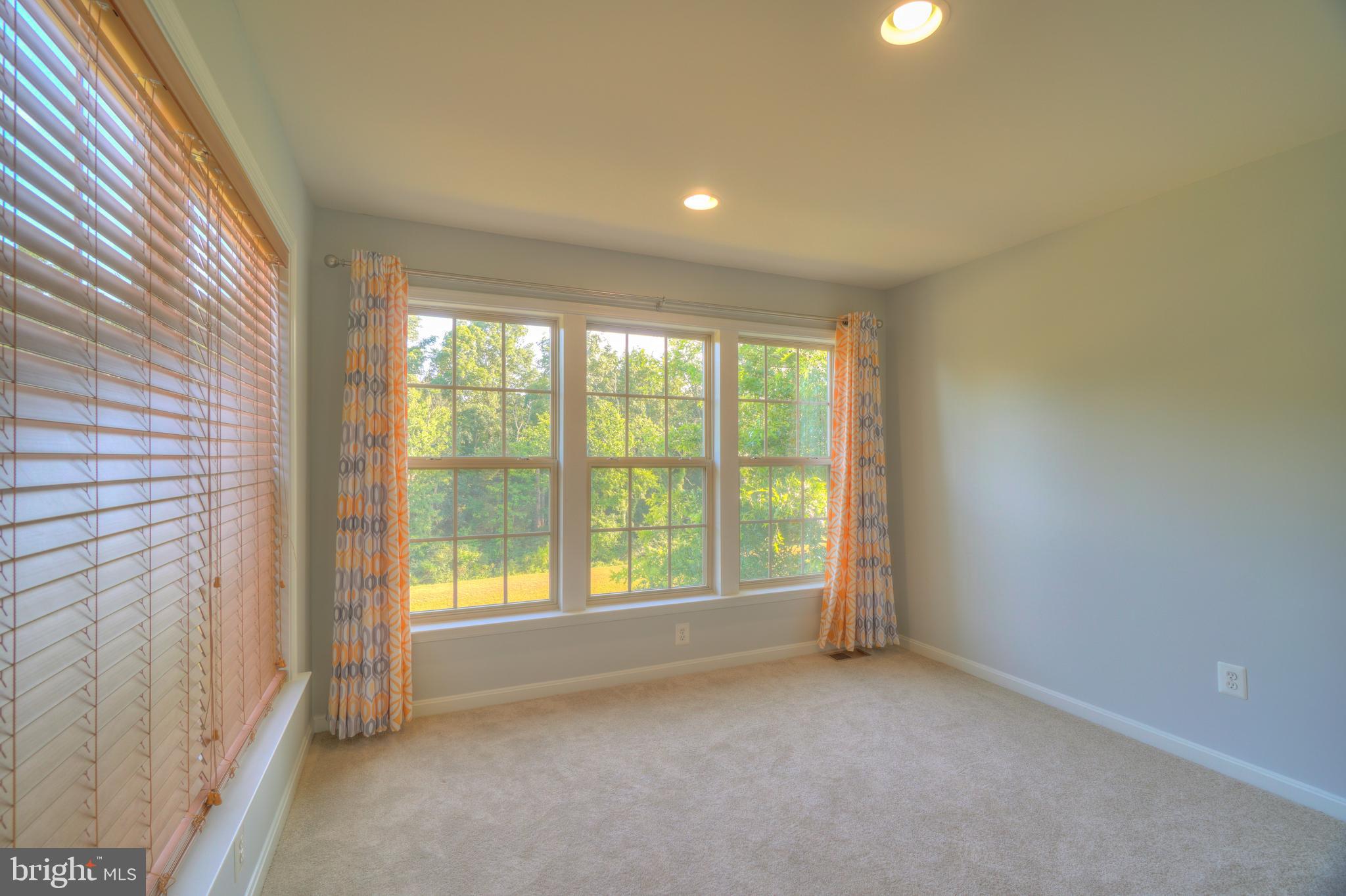 ALEXANDERS CHASE - Residential