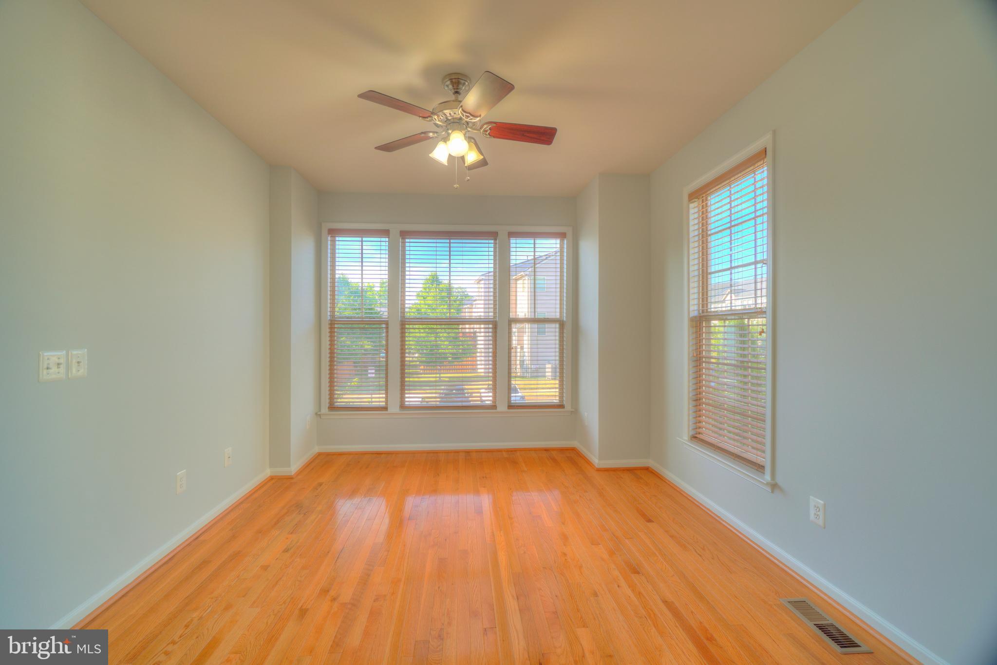 ALEXANDERS CHASE - Residential