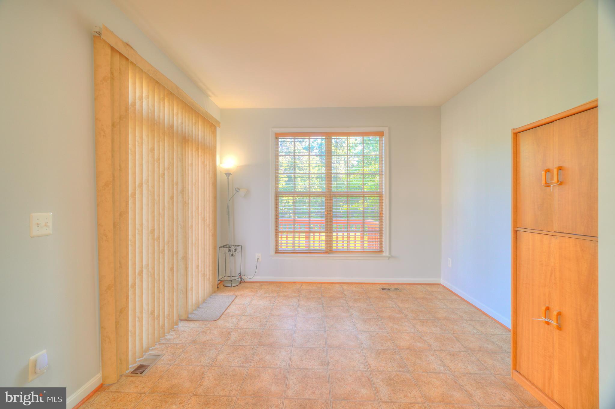 ALEXANDERS CHASE - Residential