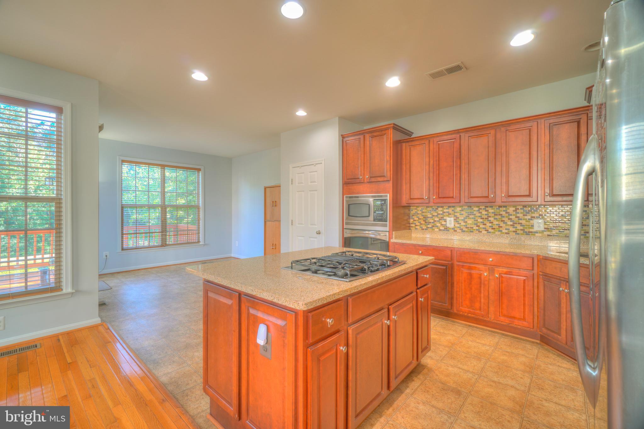 ALEXANDERS CHASE - Residential