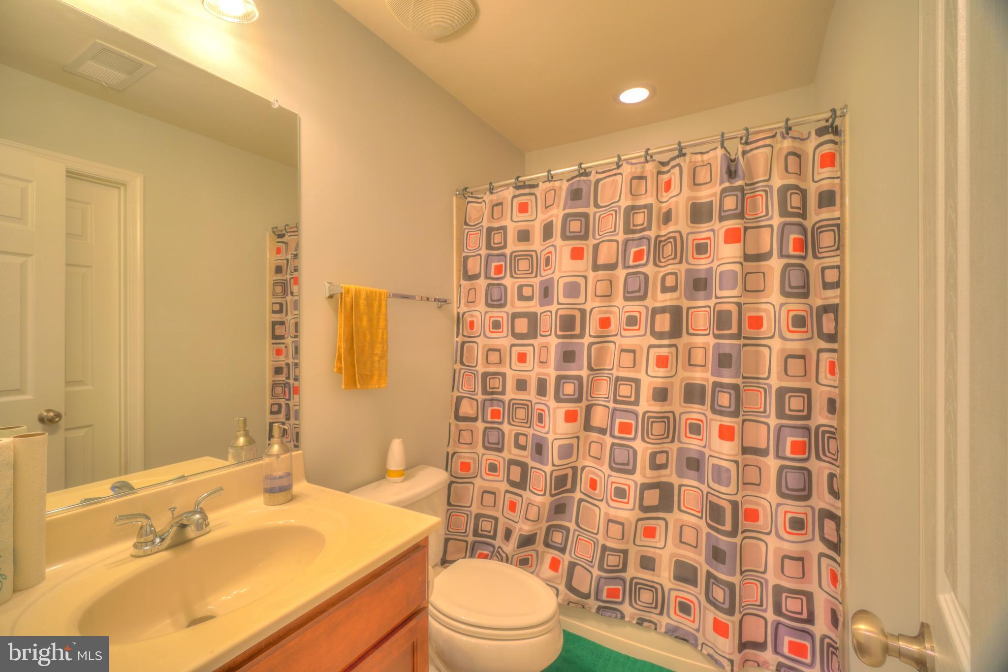 ALEXANDERS CHASE - Residential