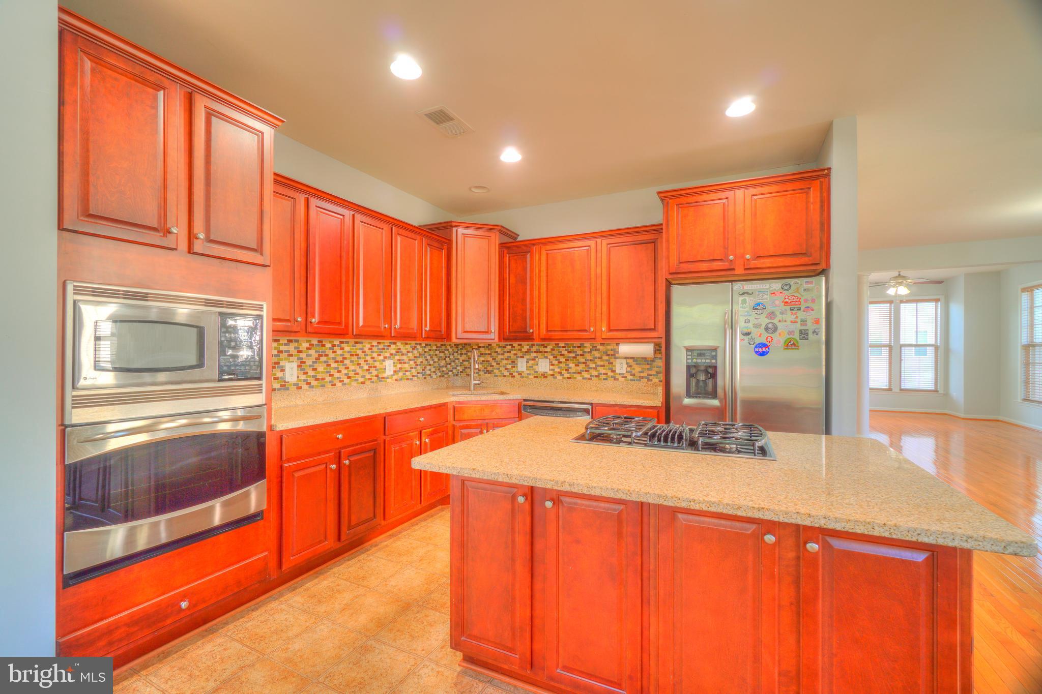 ALEXANDERS CHASE - Residential