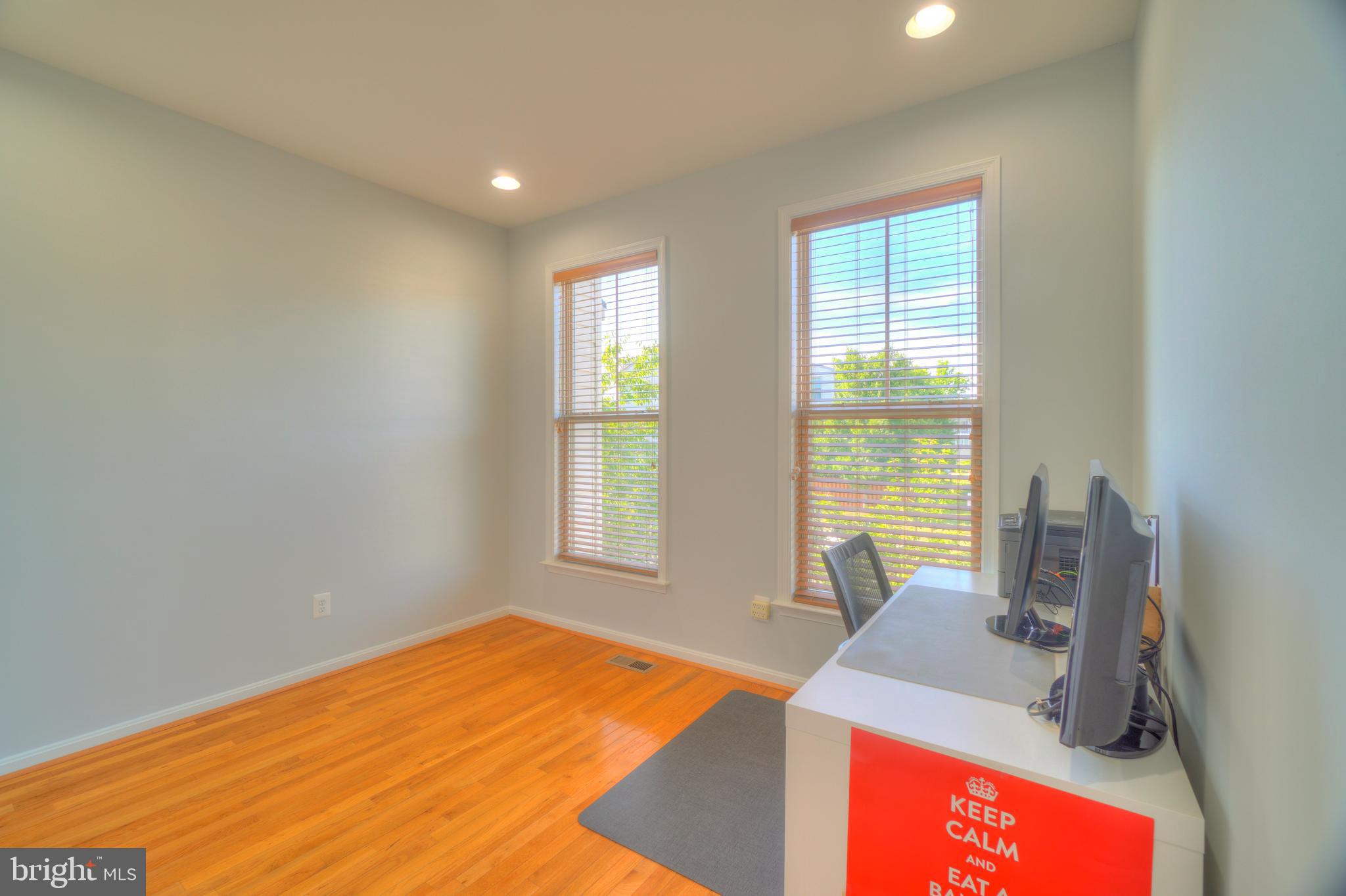 ALEXANDERS CHASE - Residential