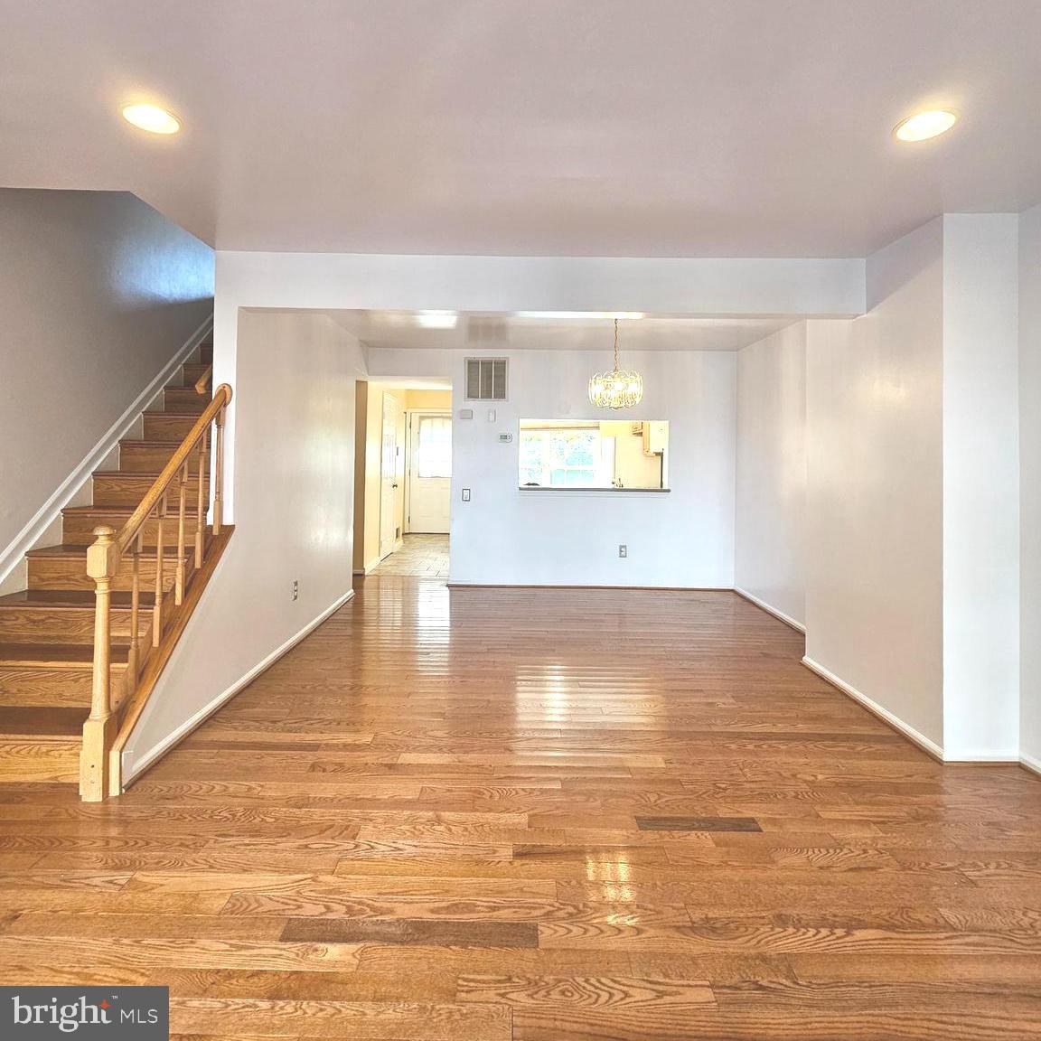 PINECREST - Residential Lease