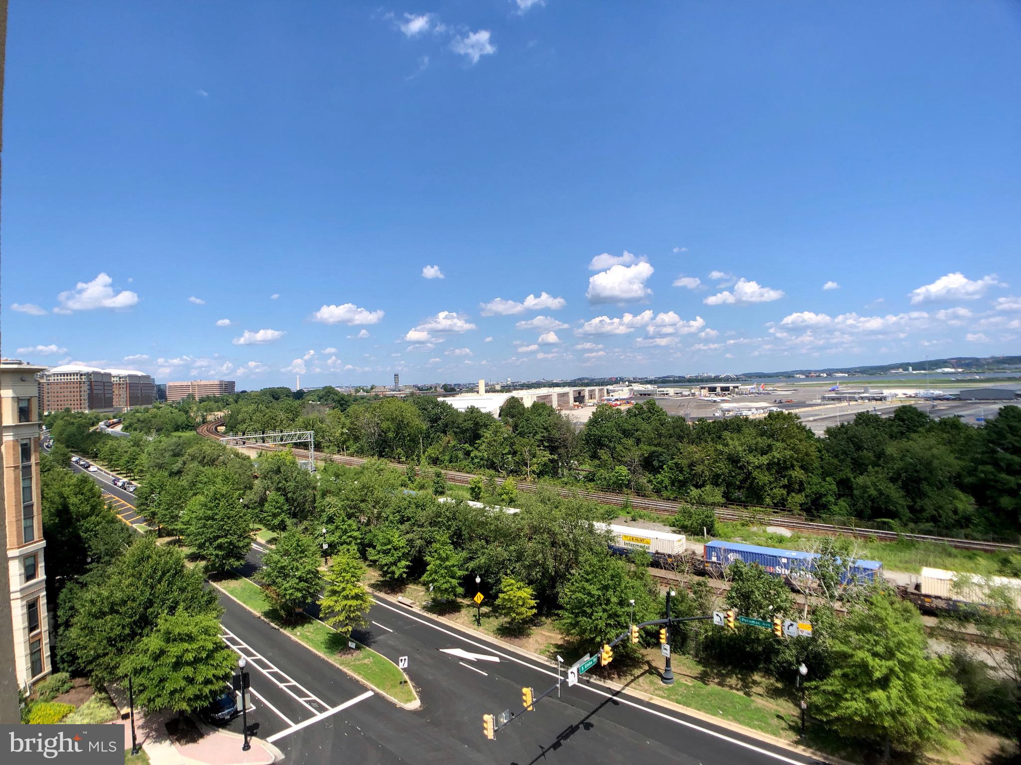 CRYSTAL CITY - Residential Lease