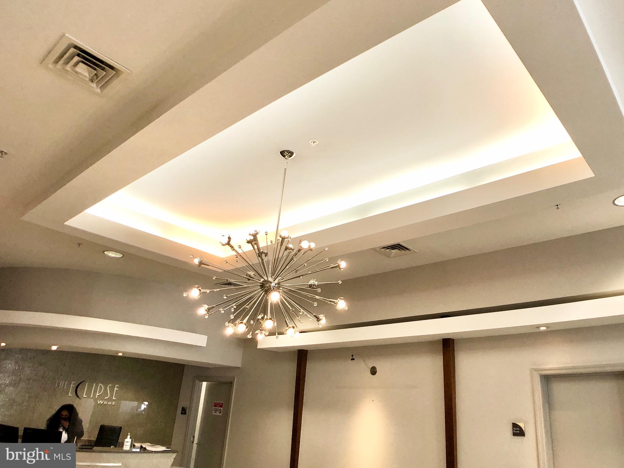 CRYSTAL CITY - Residential Lease