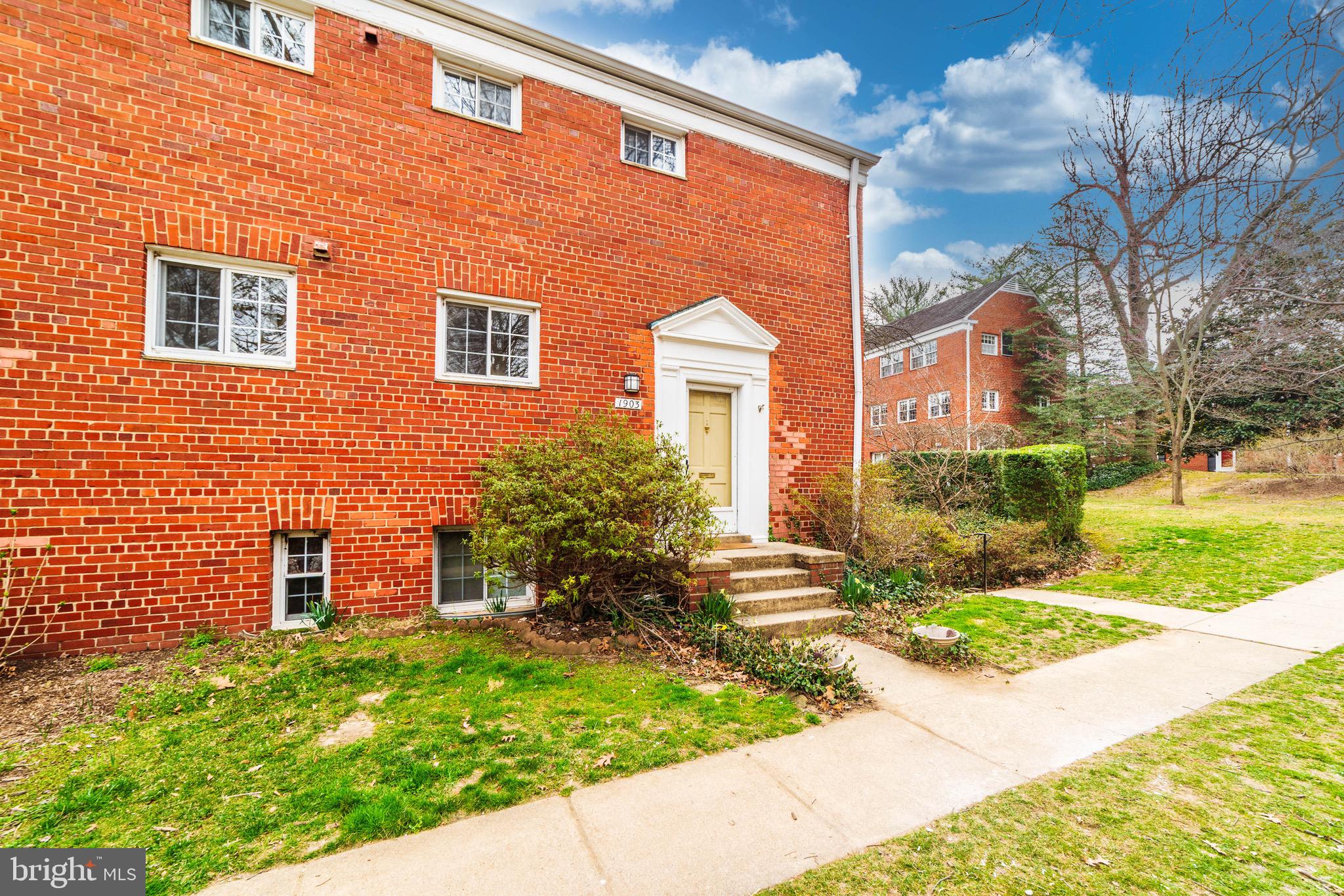 PARKFAIRFAX - Residential