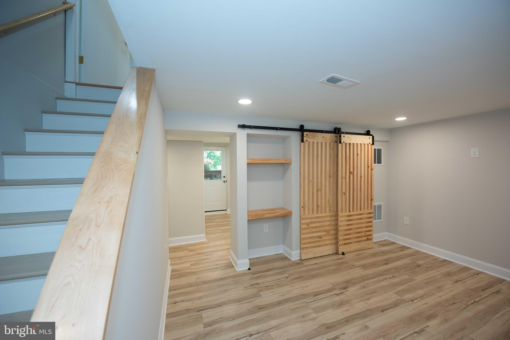 HOLLYWOOD - Residential Lease