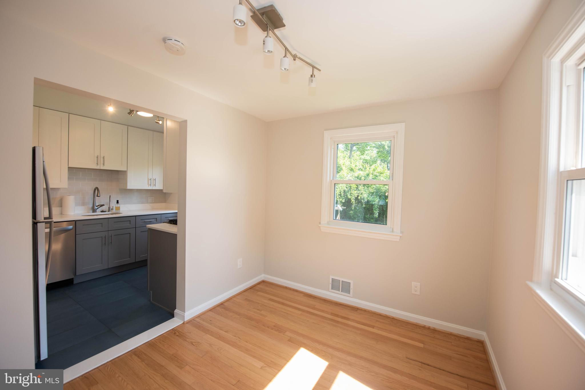 HOLLYWOOD - Residential Lease