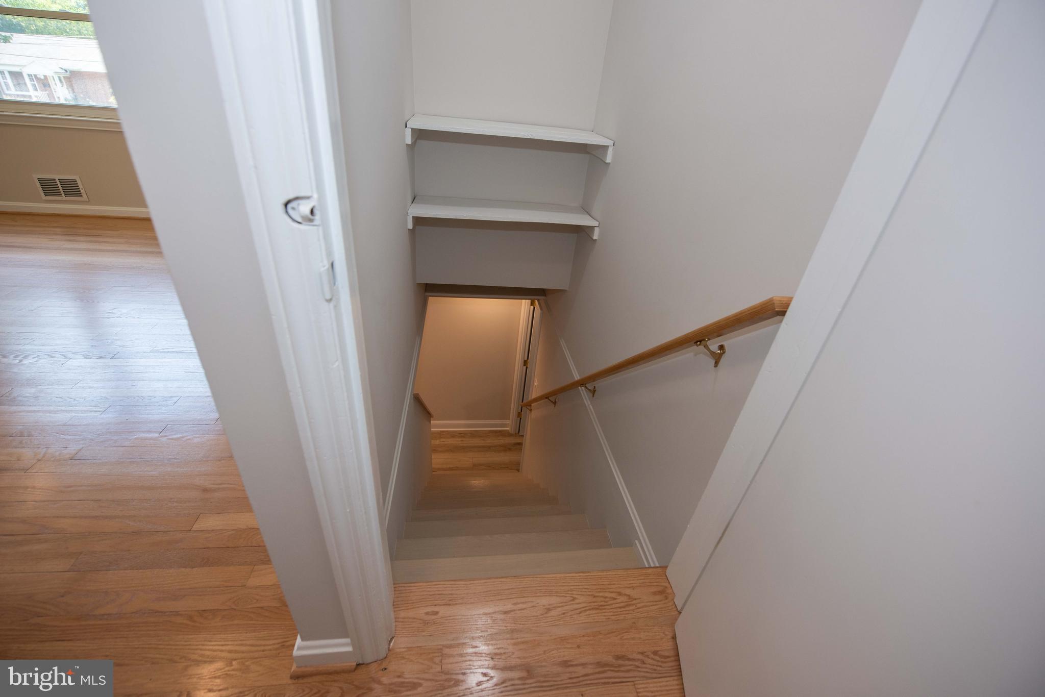 HOLLYWOOD - Residential Lease