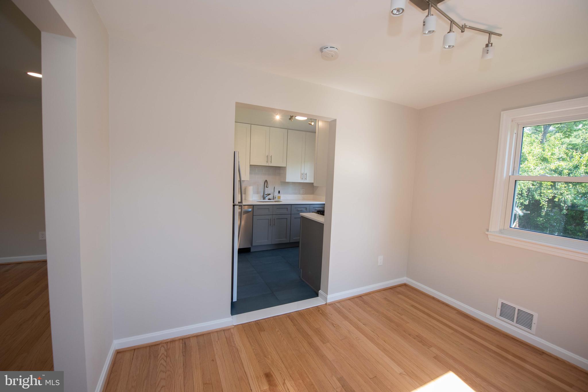 HOLLYWOOD - Residential Lease