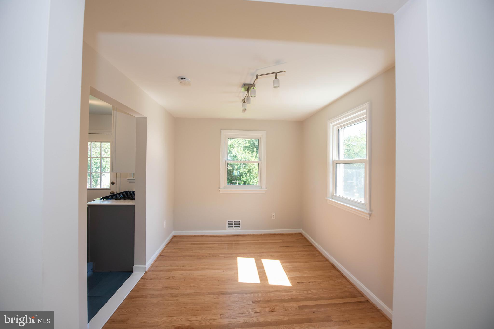 HOLLYWOOD - Residential Lease