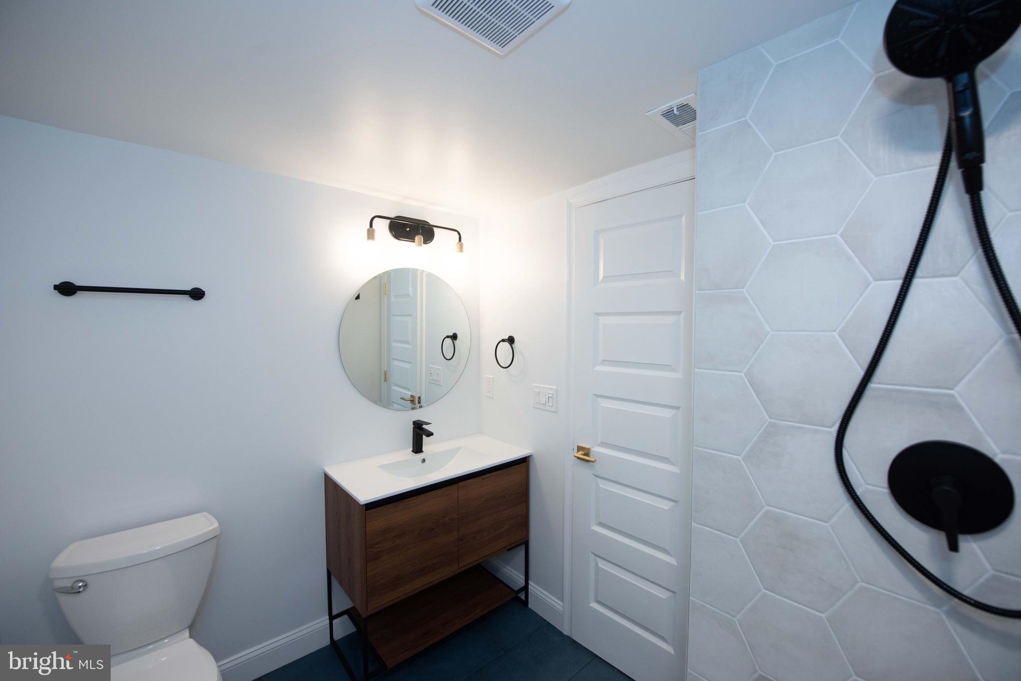 HOLLYWOOD - Residential Lease