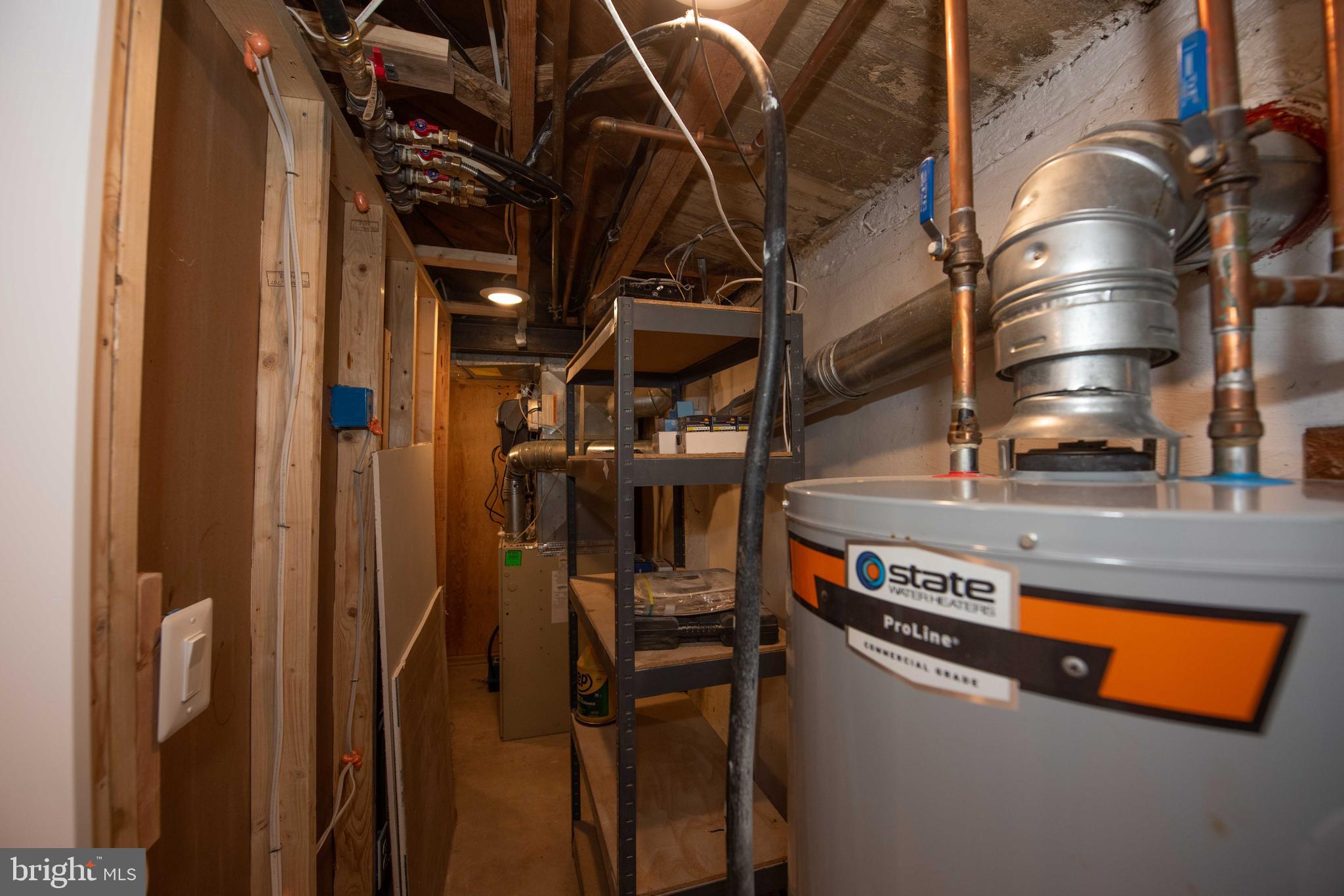 HOLLYWOOD - Residential Lease