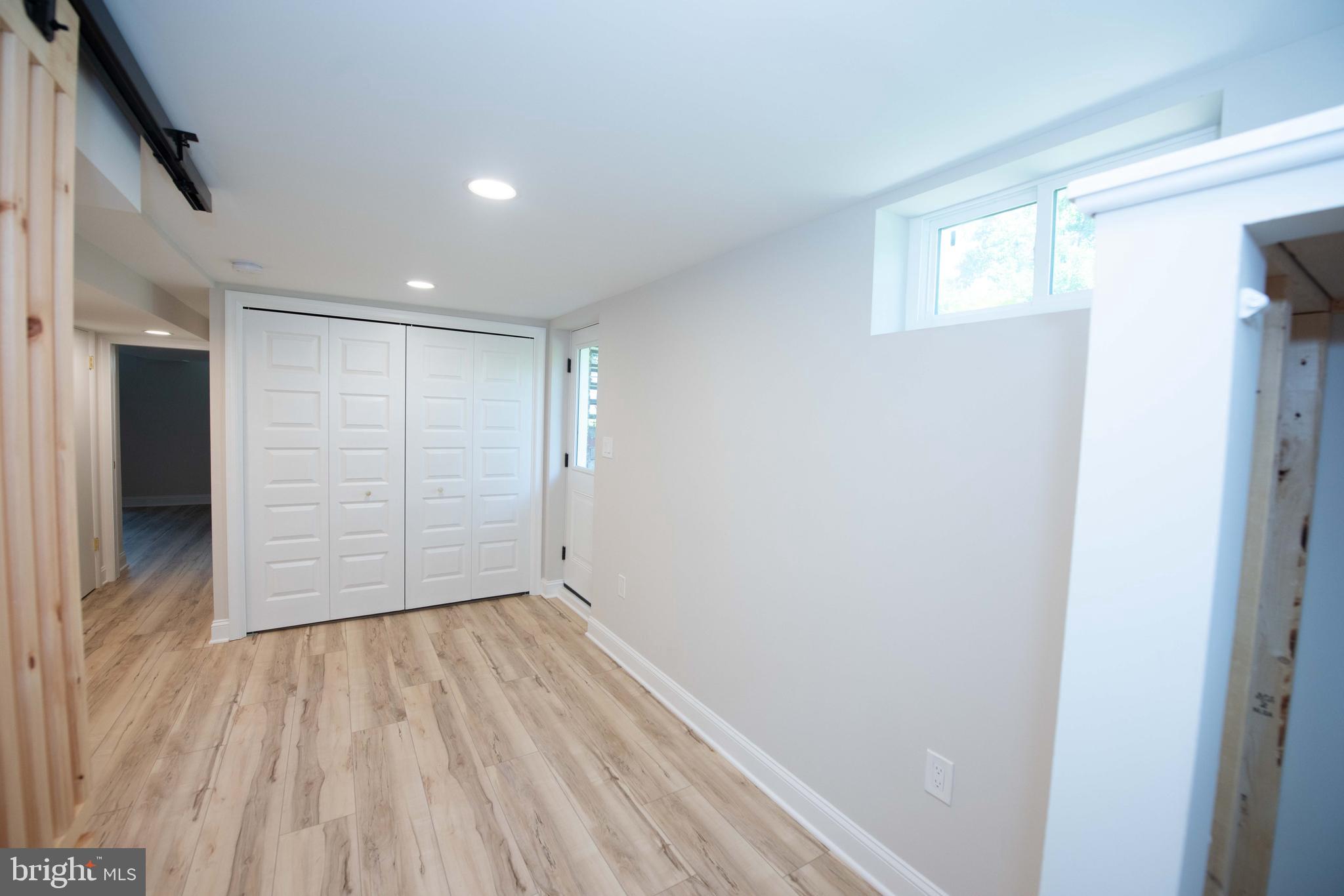 HOLLYWOOD - Residential Lease