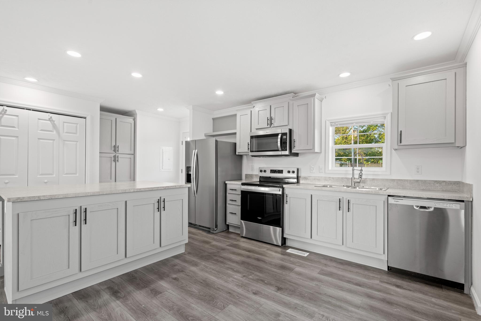 RIDGEVIEW - Residential