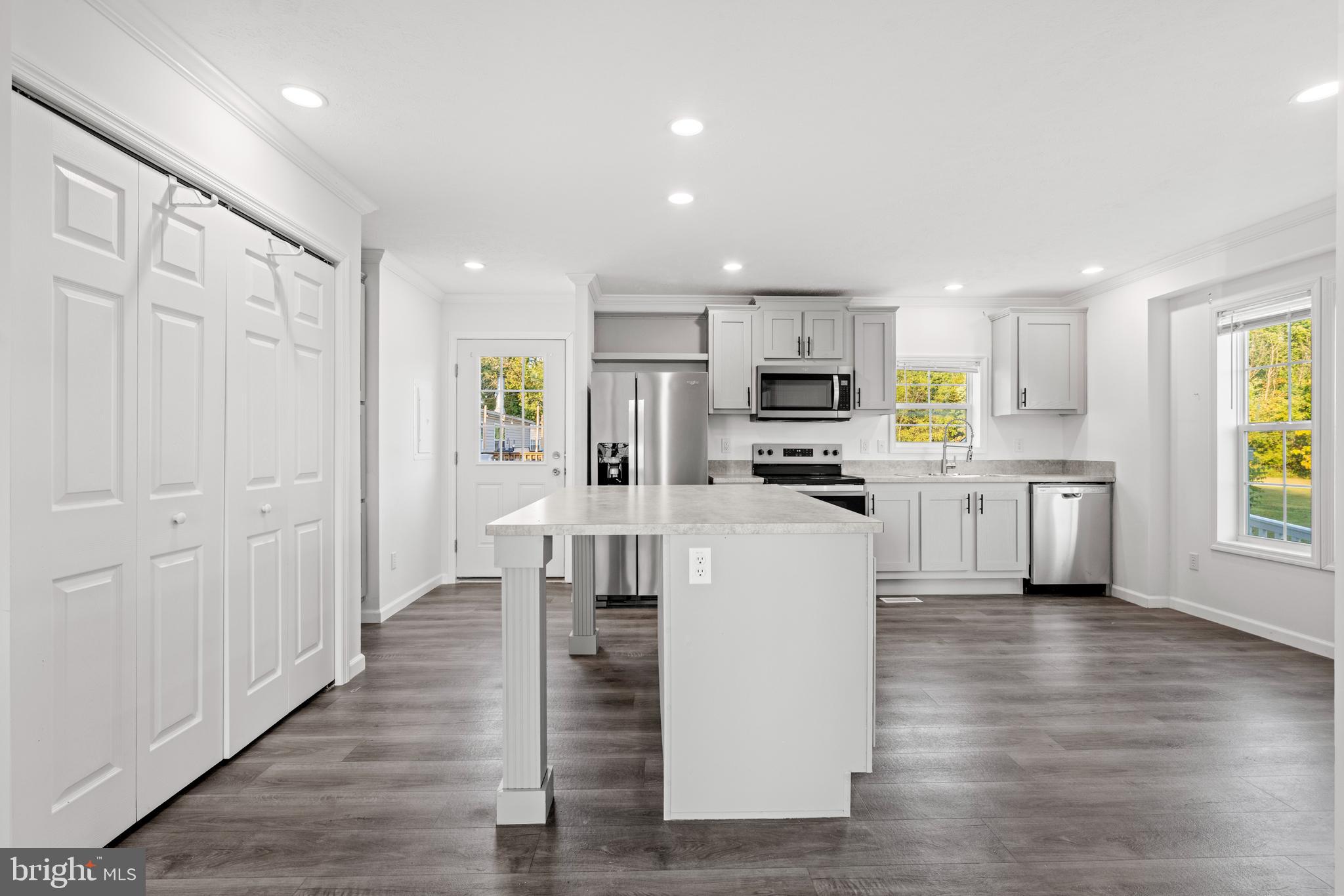 RIDGEVIEW - Residential