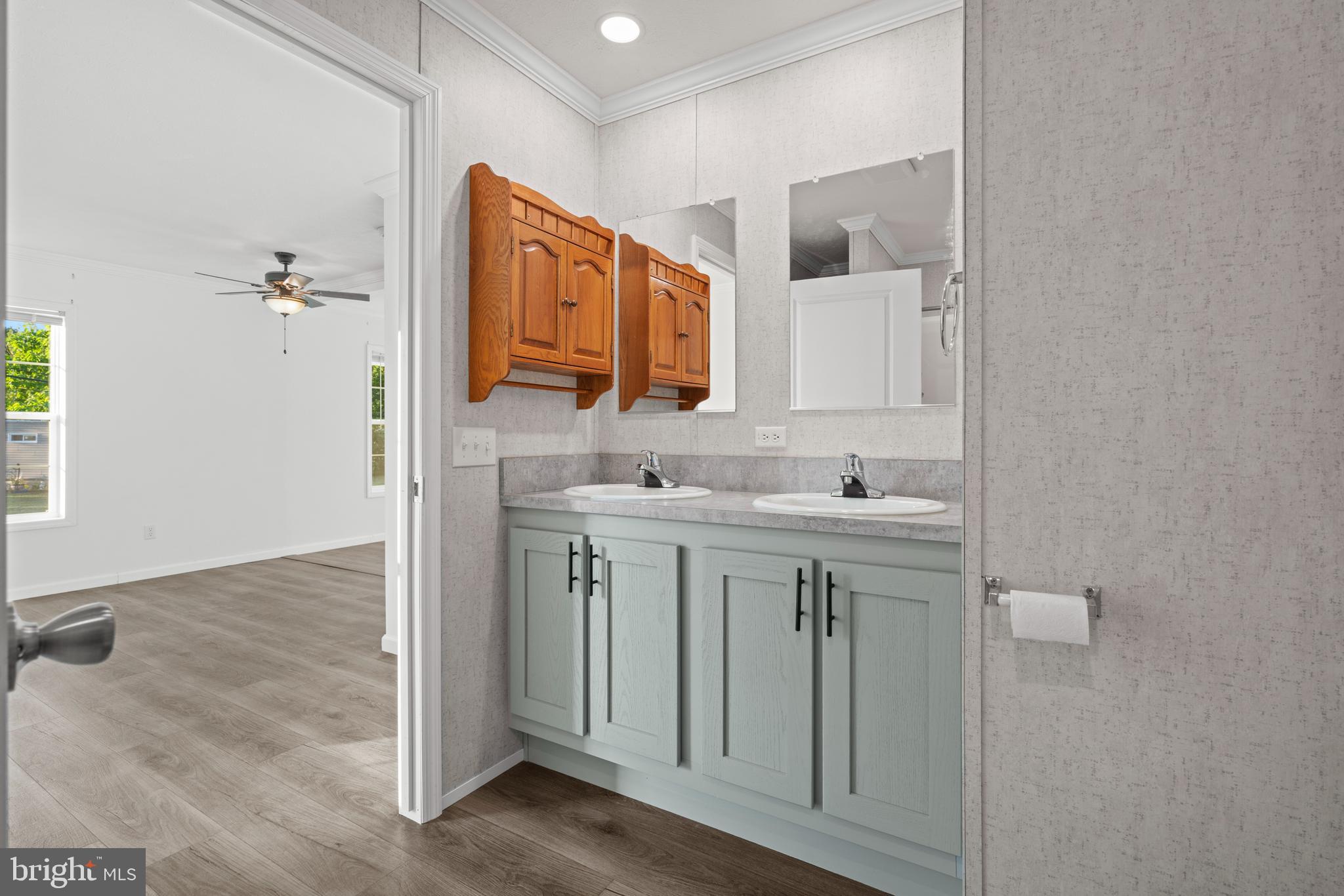 RIDGEVIEW - Residential