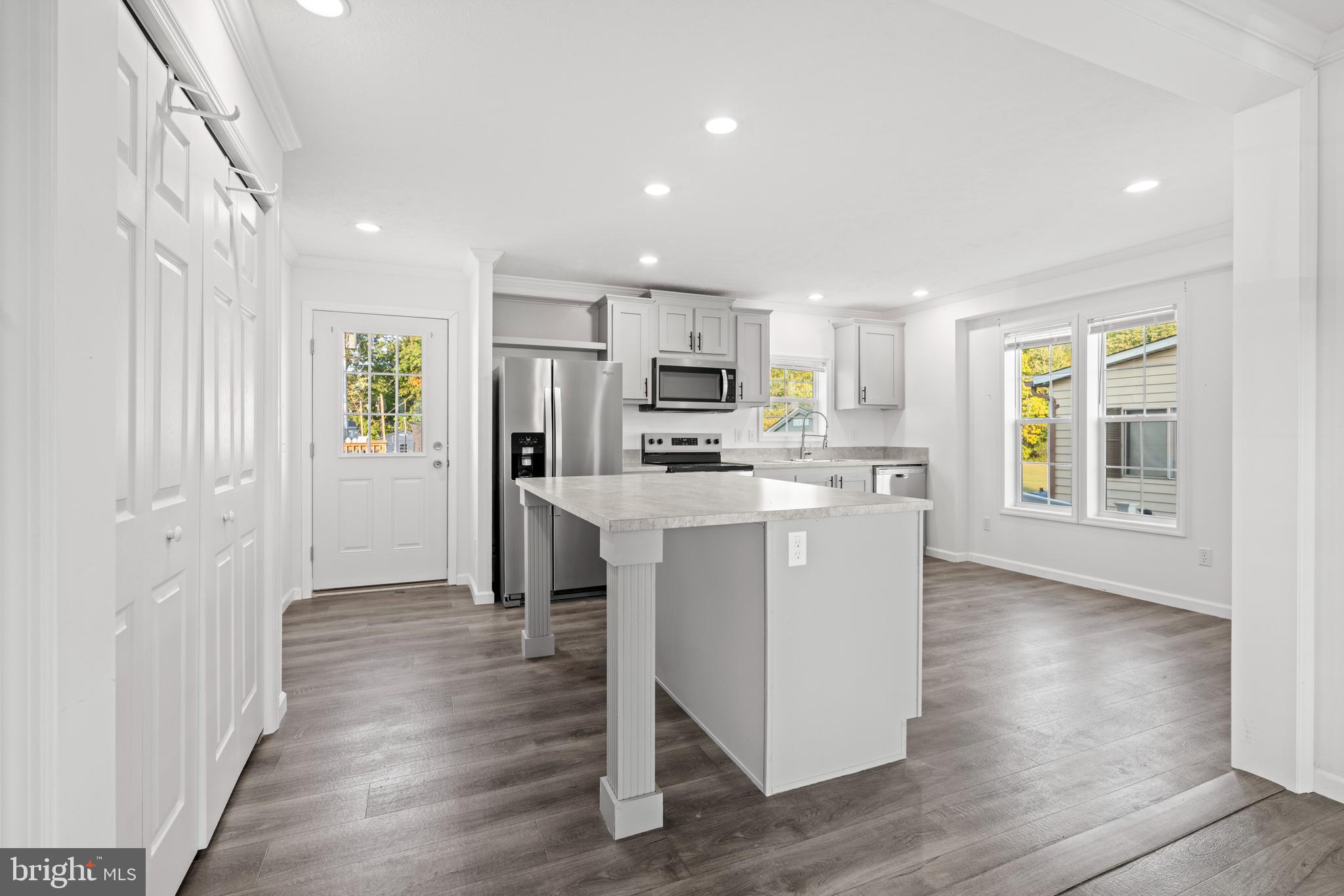 RIDGEVIEW - Residential