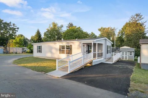 165 W. Ridge Pike Unit 201, Royersford, PA 19468 - MLS#: PAMC2156234