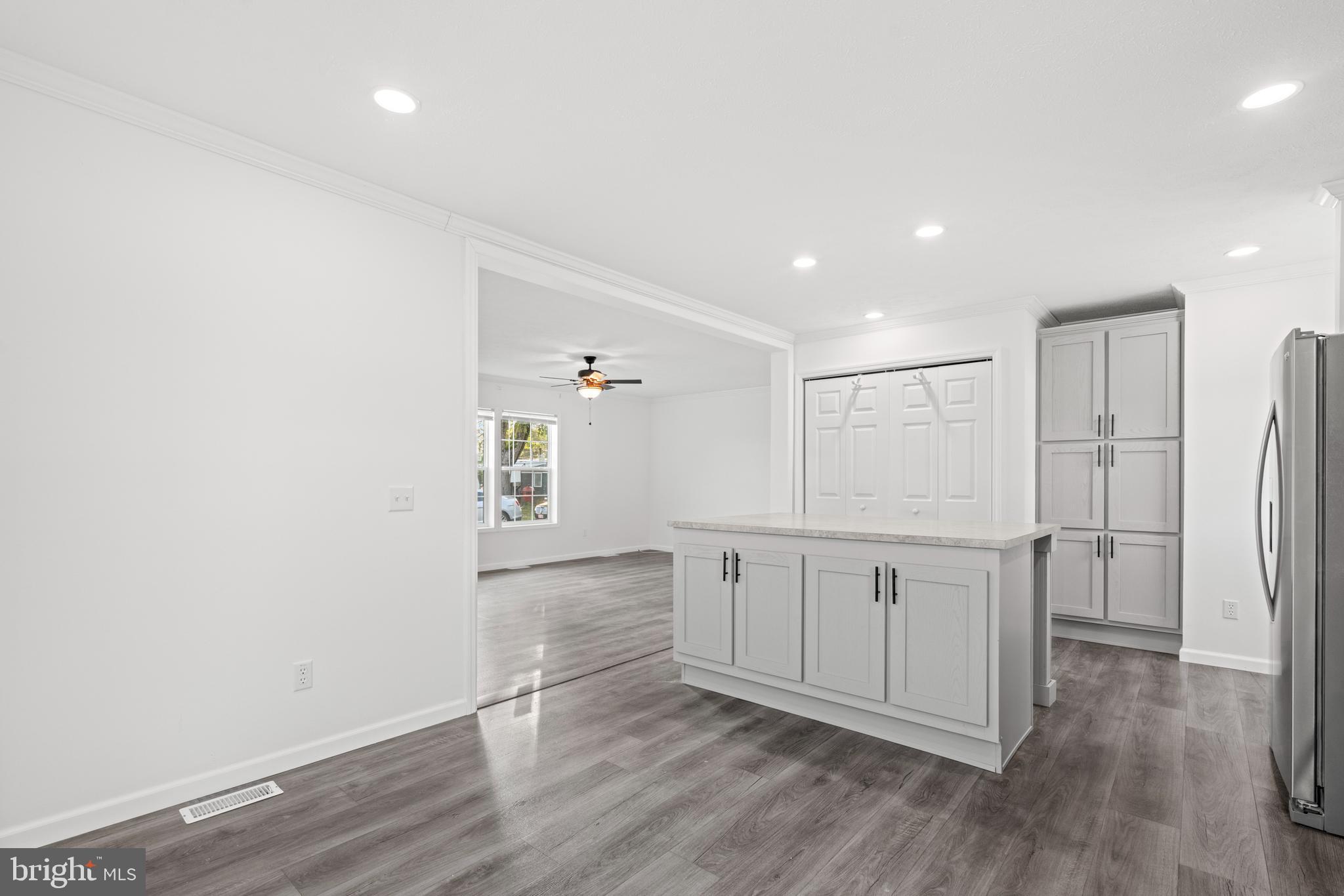 RIDGEVIEW - Residential