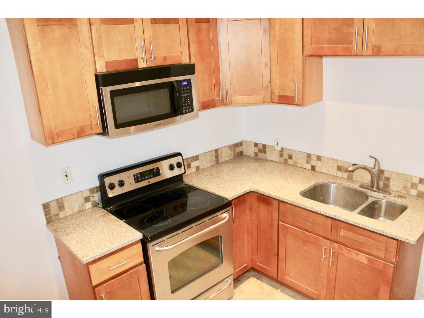 KENSINGTON - Residential Lease