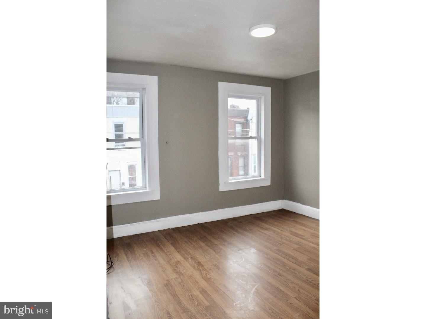 KENSINGTON - Residential Lease