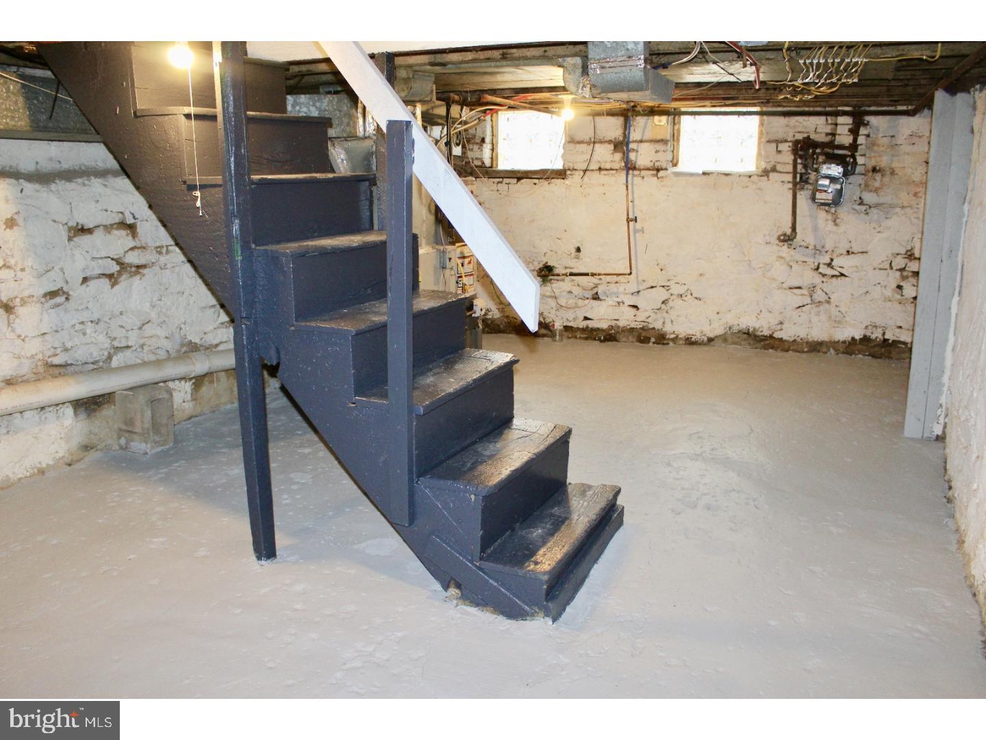 KENSINGTON - Residential Lease
