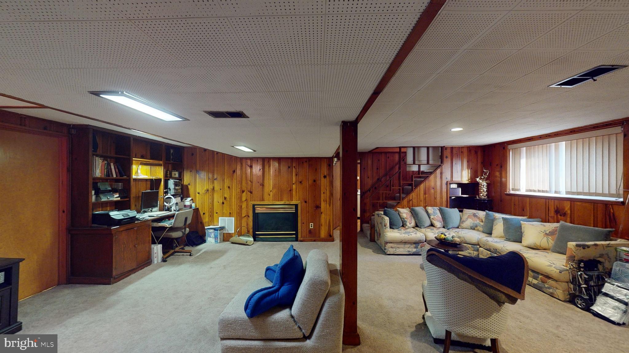 CARROLL KNOLLS - Residential