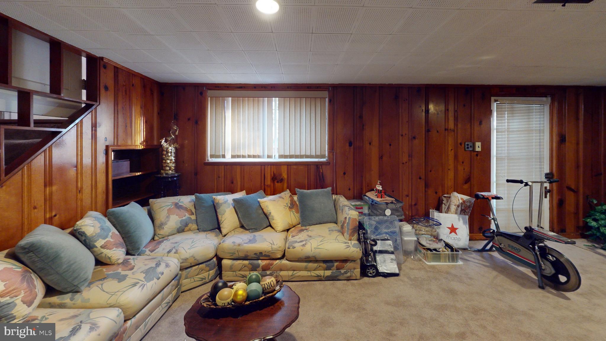 CARROLL KNOLLS - Residential