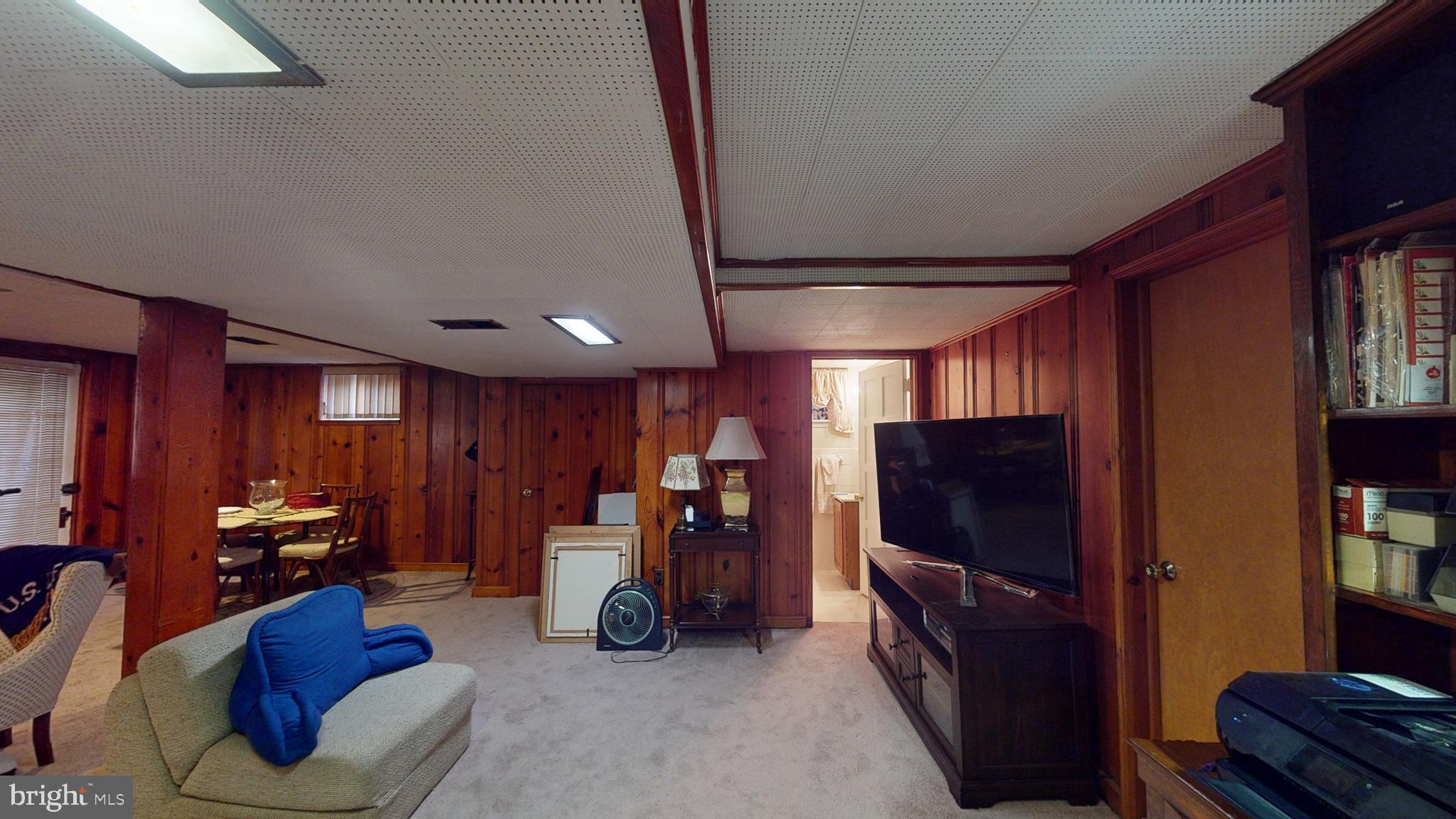 CARROLL KNOLLS - Residential