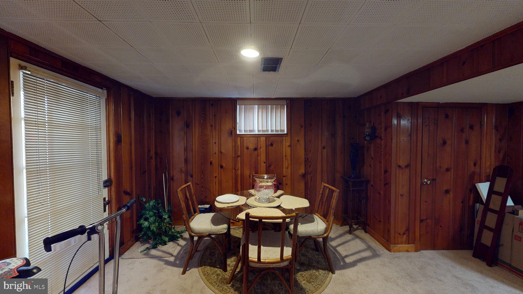 CARROLL KNOLLS - Residential