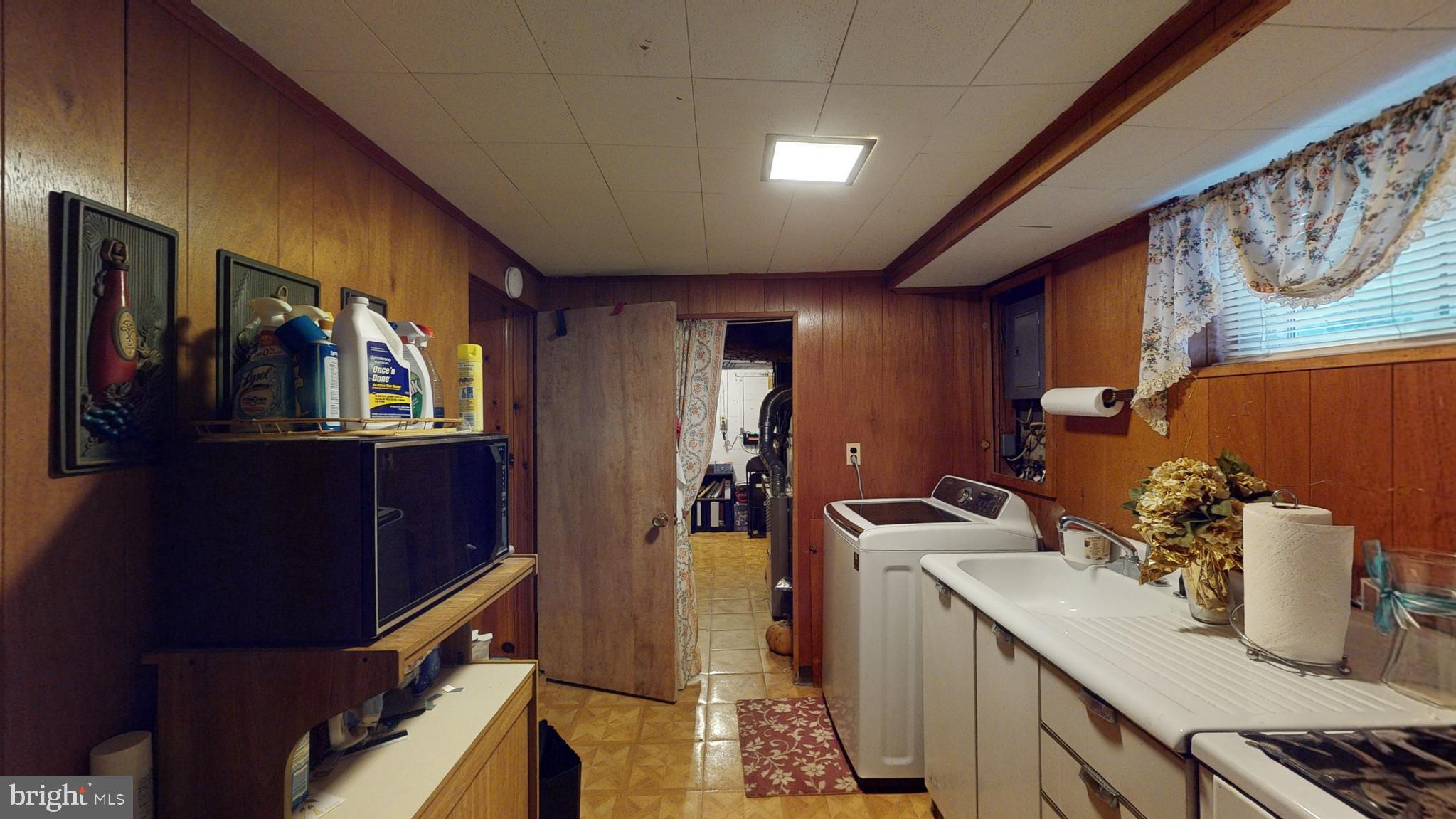 CARROLL KNOLLS - Residential