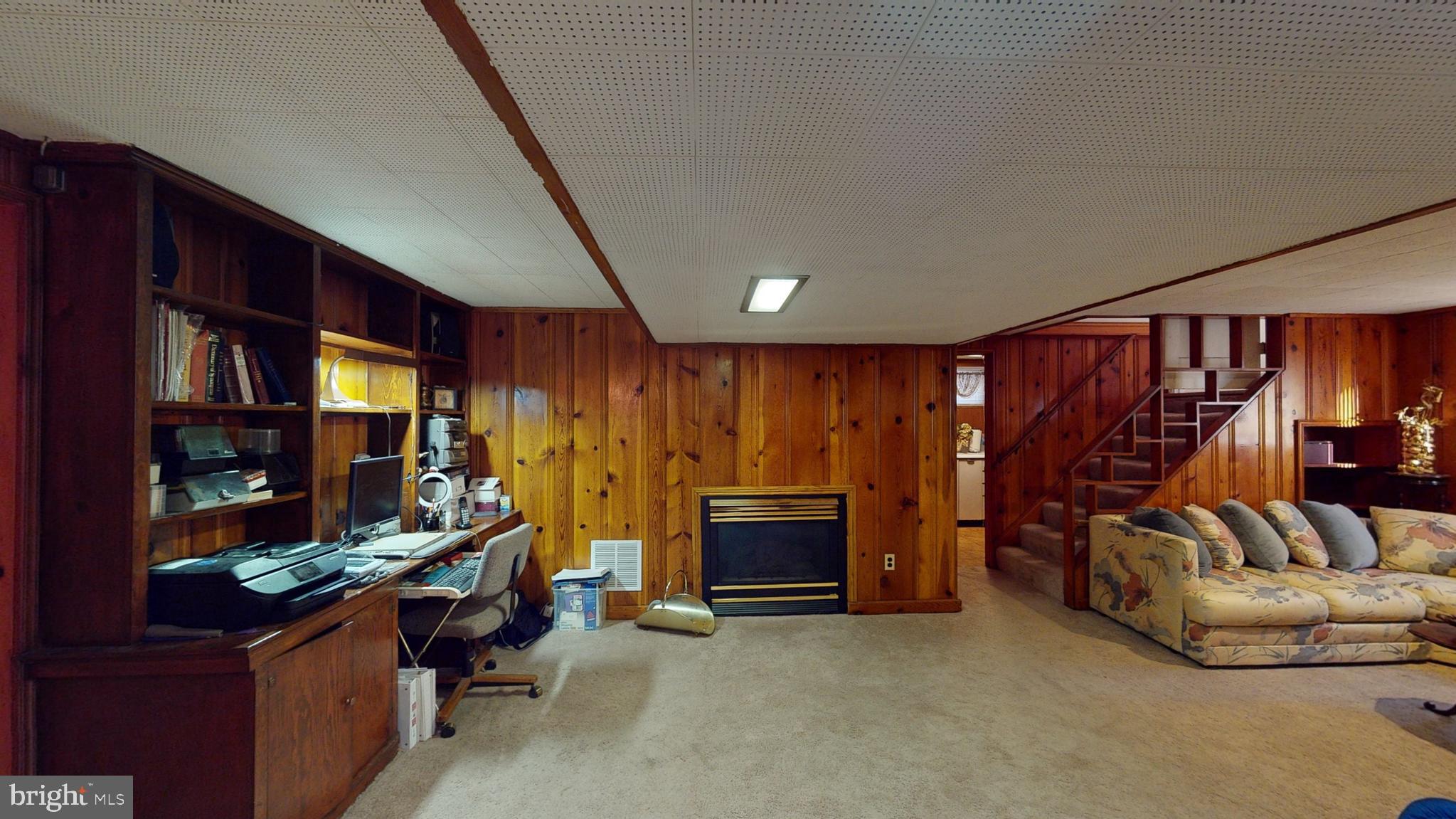 CARROLL KNOLLS - Residential