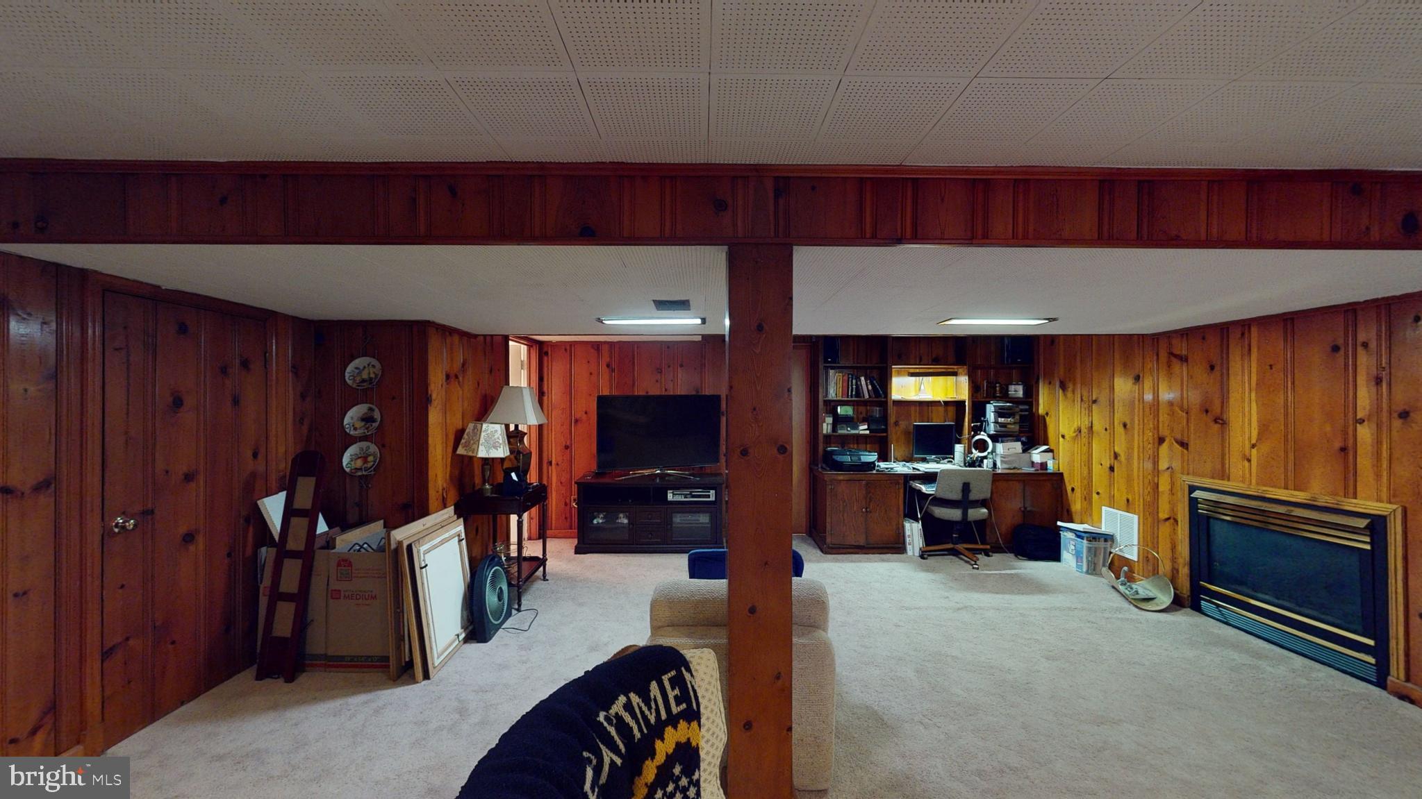 CARROLL KNOLLS - Residential