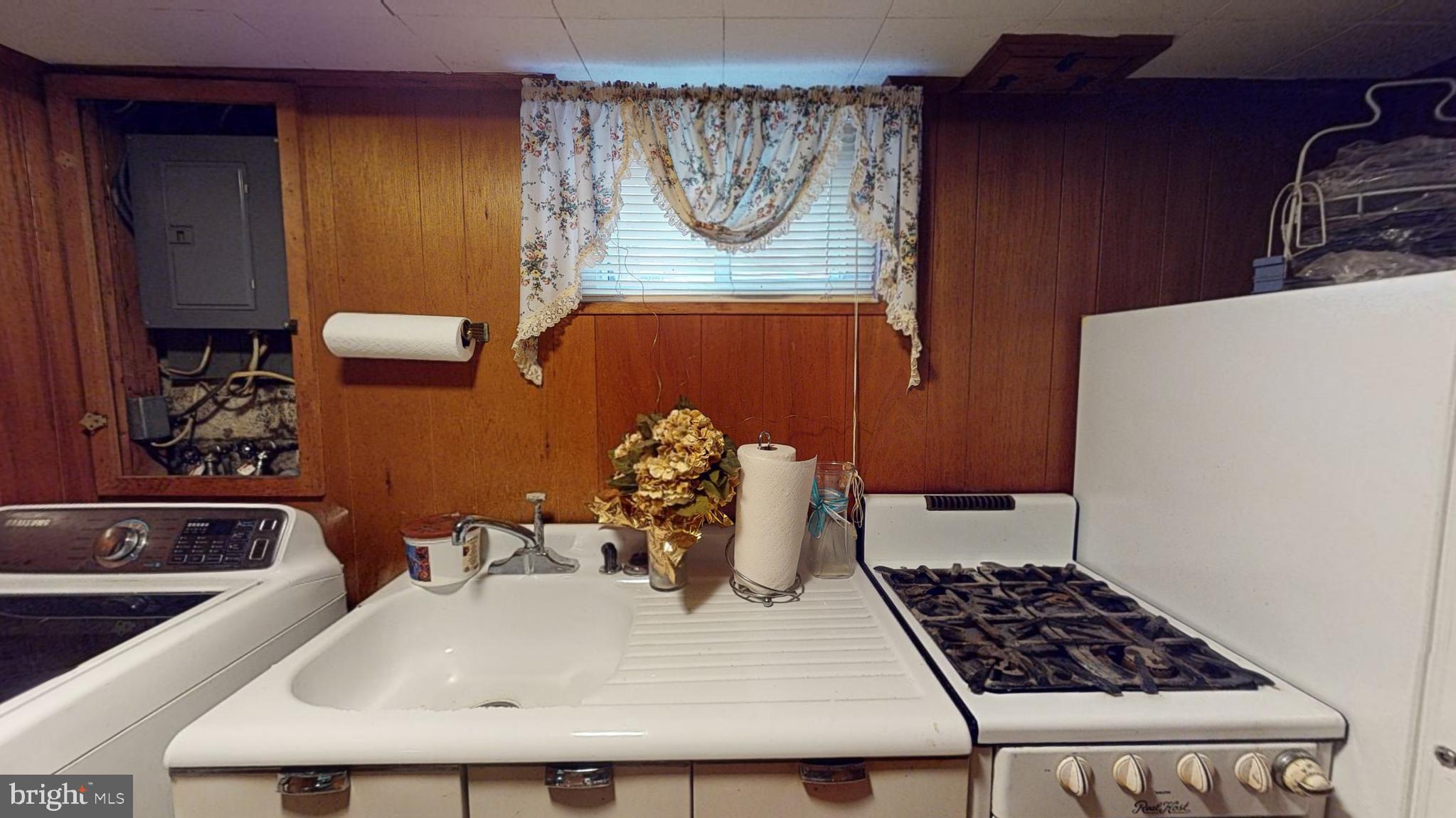 CARROLL KNOLLS - Residential