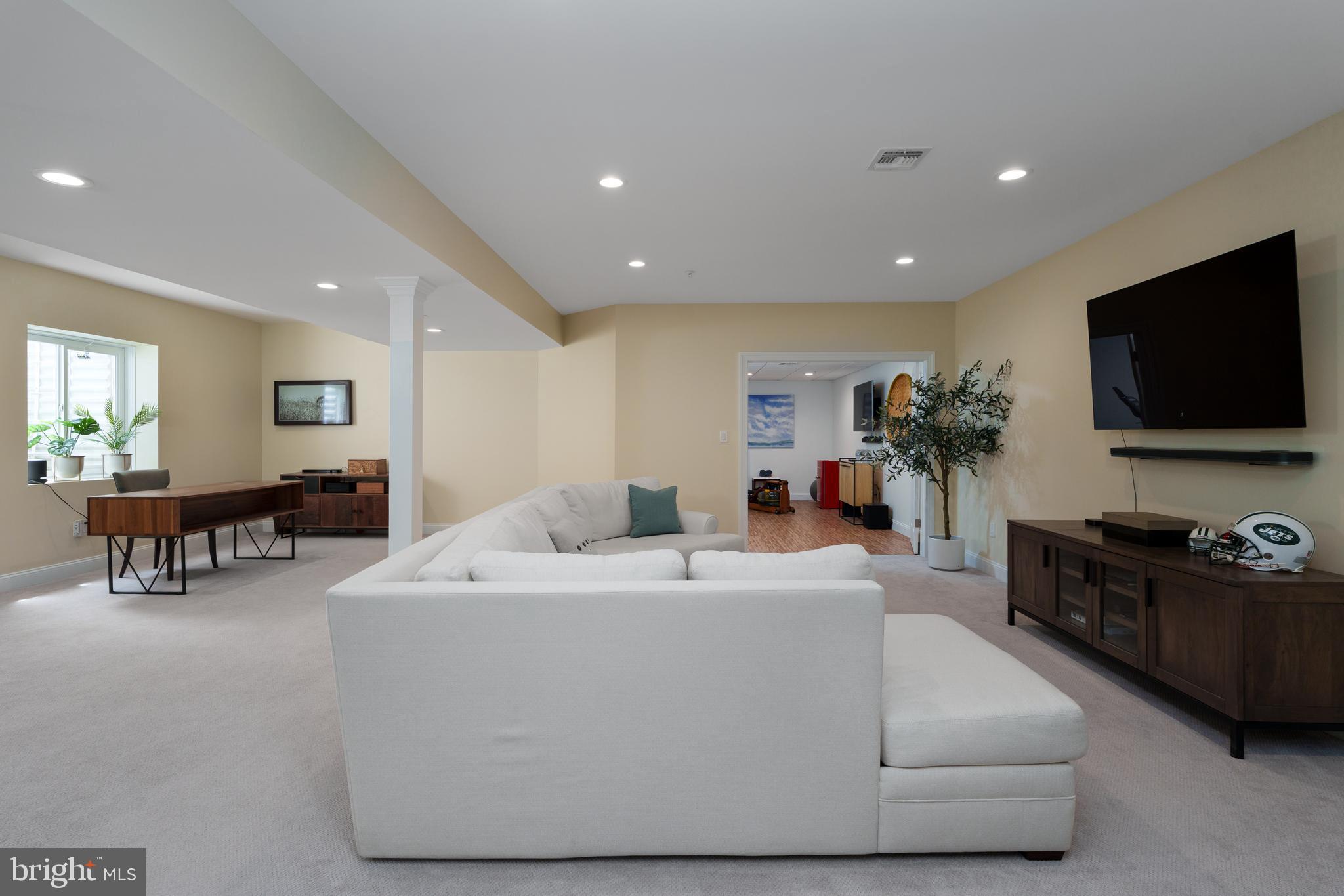 YARDLEY WALK - Residential