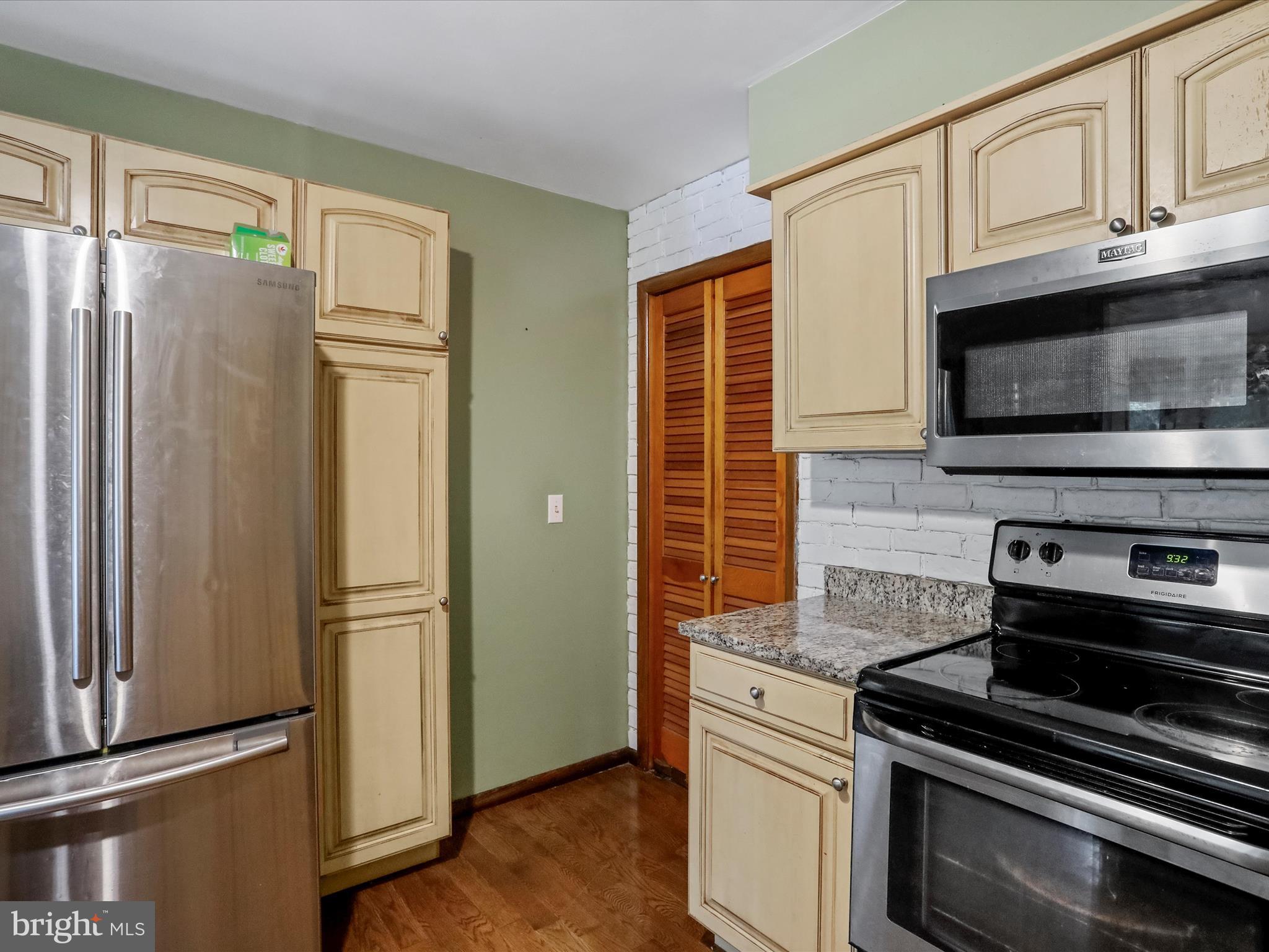 SUNSET VIEW - Residential