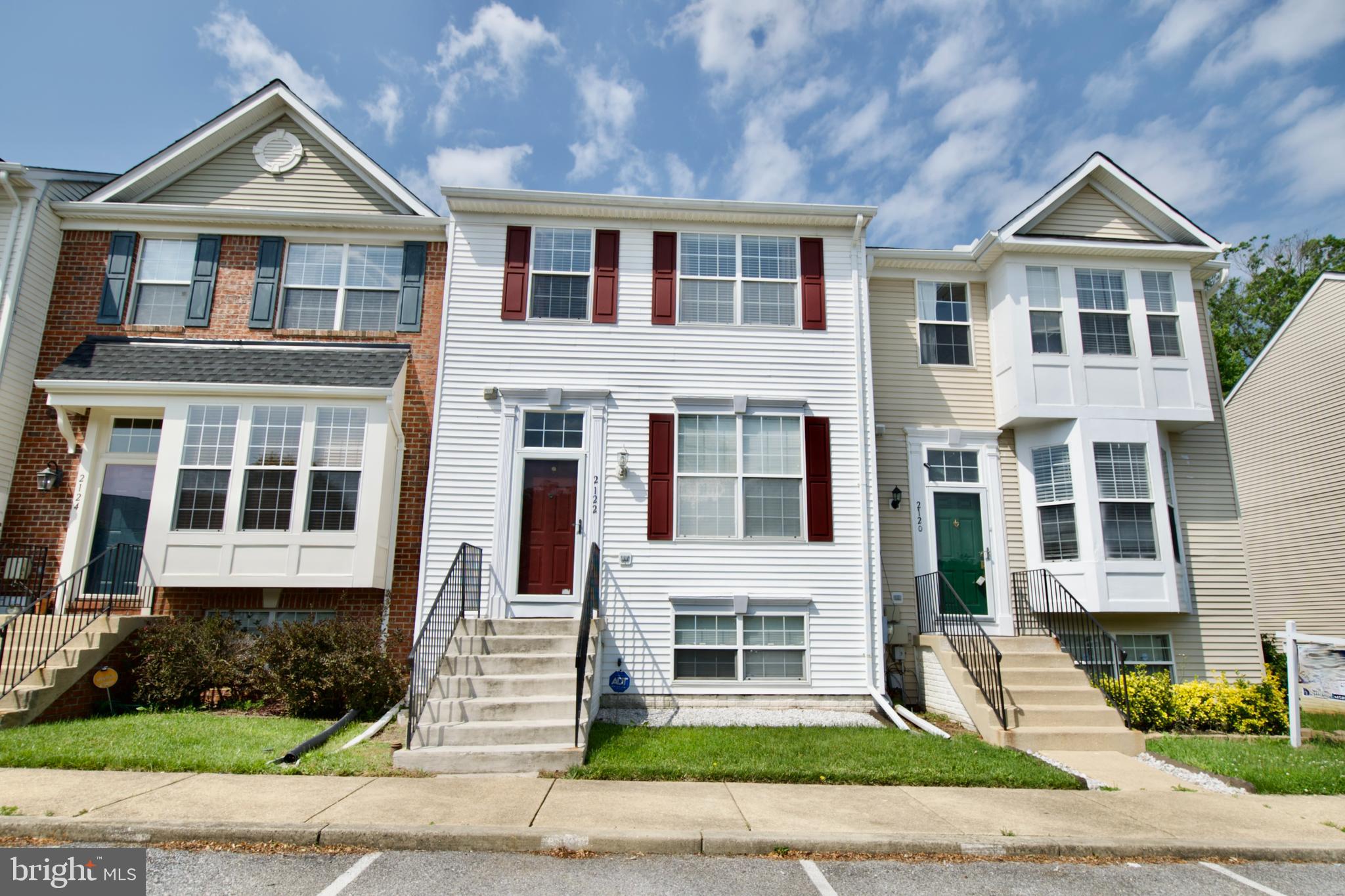 2122 RACQUET PLACE