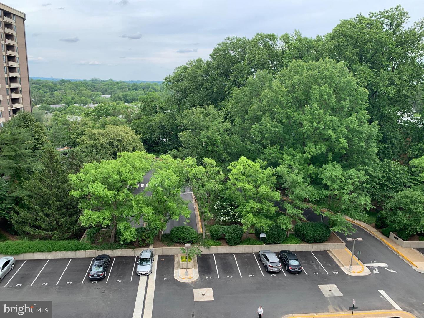 ENCORE OF MCLEAN - Residential Lease