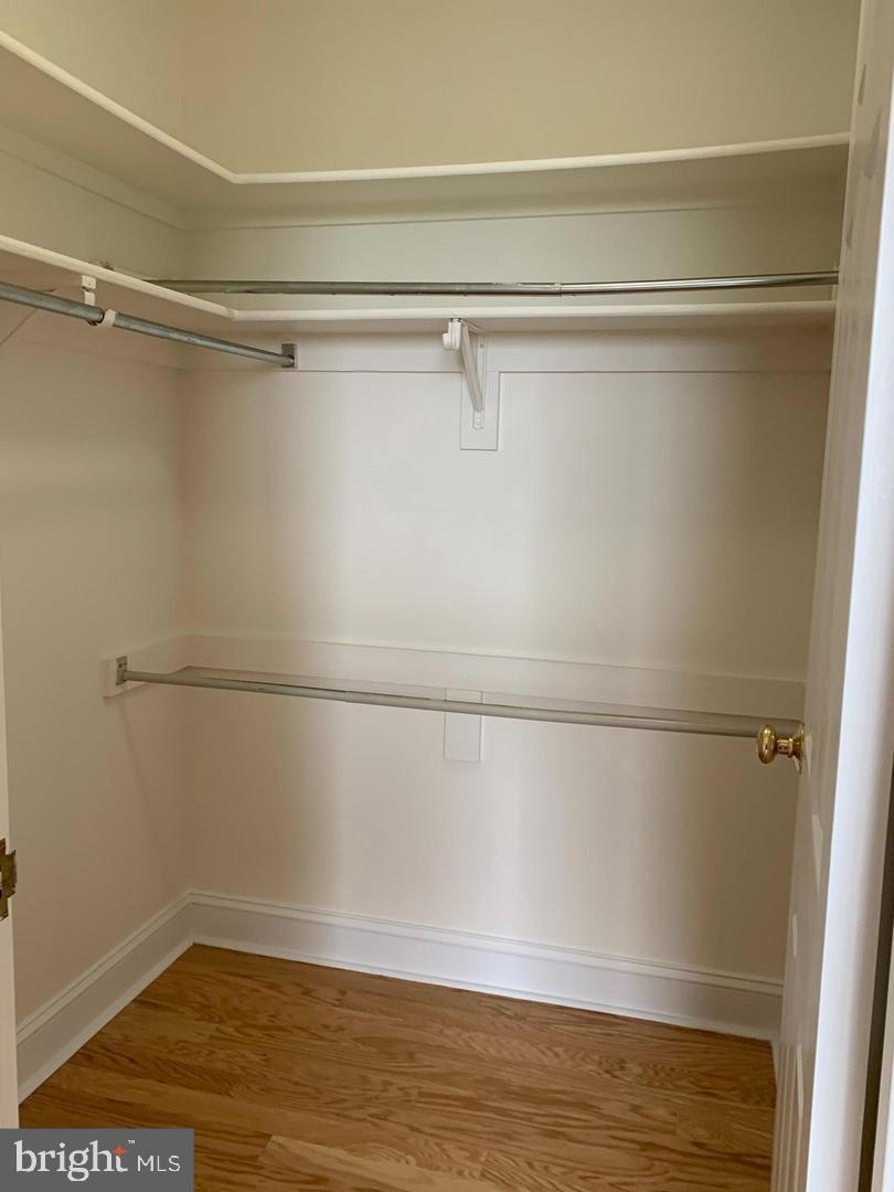 ENCORE OF MCLEAN - Residential Lease