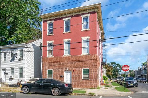 724 DIVISION STREET TRENTON NJ 08611
