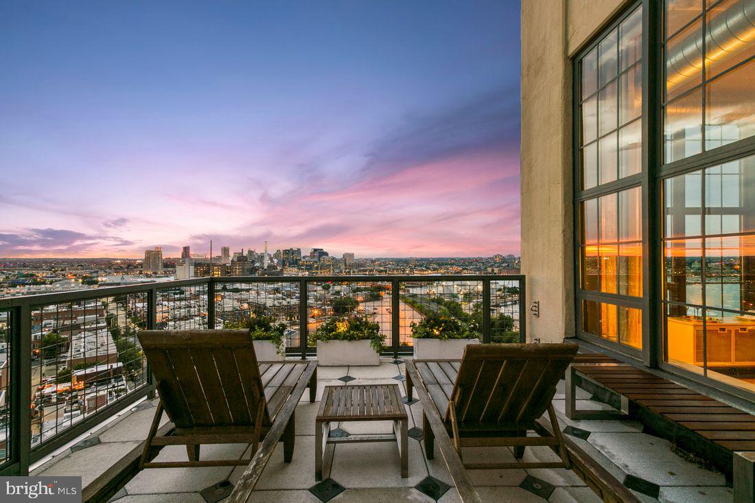 LOCUST POINT - Residential