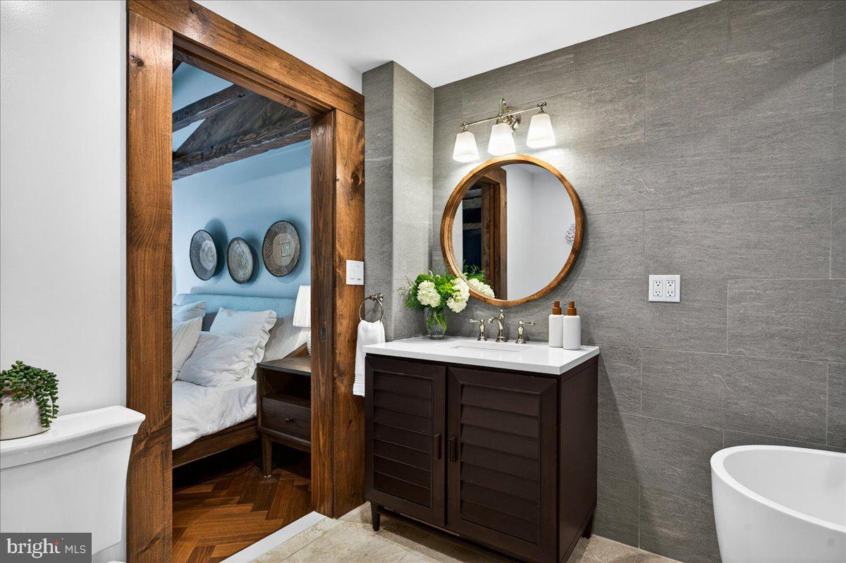 NEWINGTON FOREST - Residential