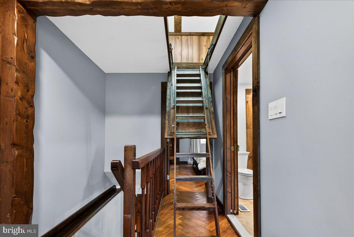 NEWINGTON FOREST - Residential