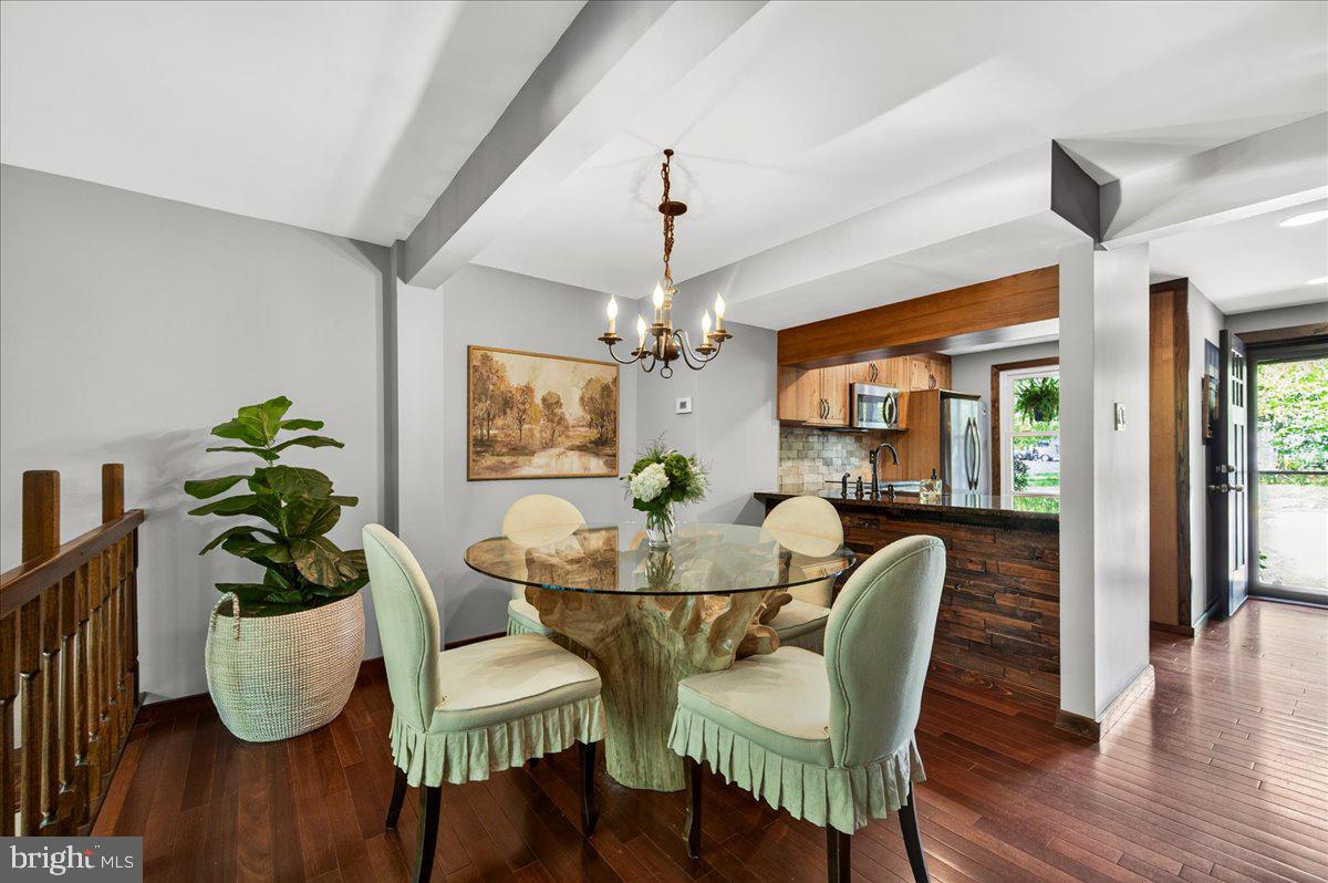 NEWINGTON FOREST - Residential